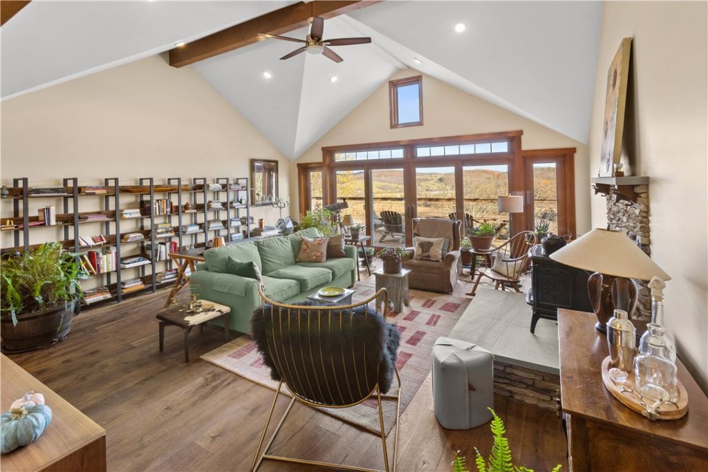 South Kortright, New York, 13842, United States, 3 Bedrooms Bedrooms, ,2 BathroomsBathrooms,Residential,For Sale,1986563