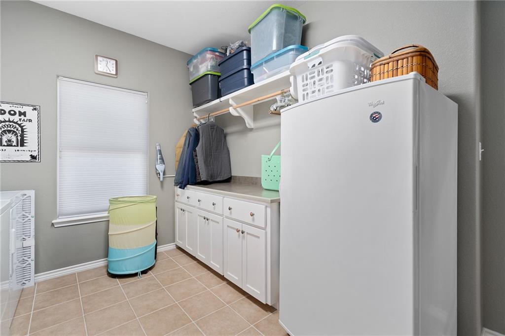 Rockport, Texas, 78382, United States, 3 Bedrooms Bedrooms, ,3 BathroomsBathrooms,Residential,For Sale,1848345