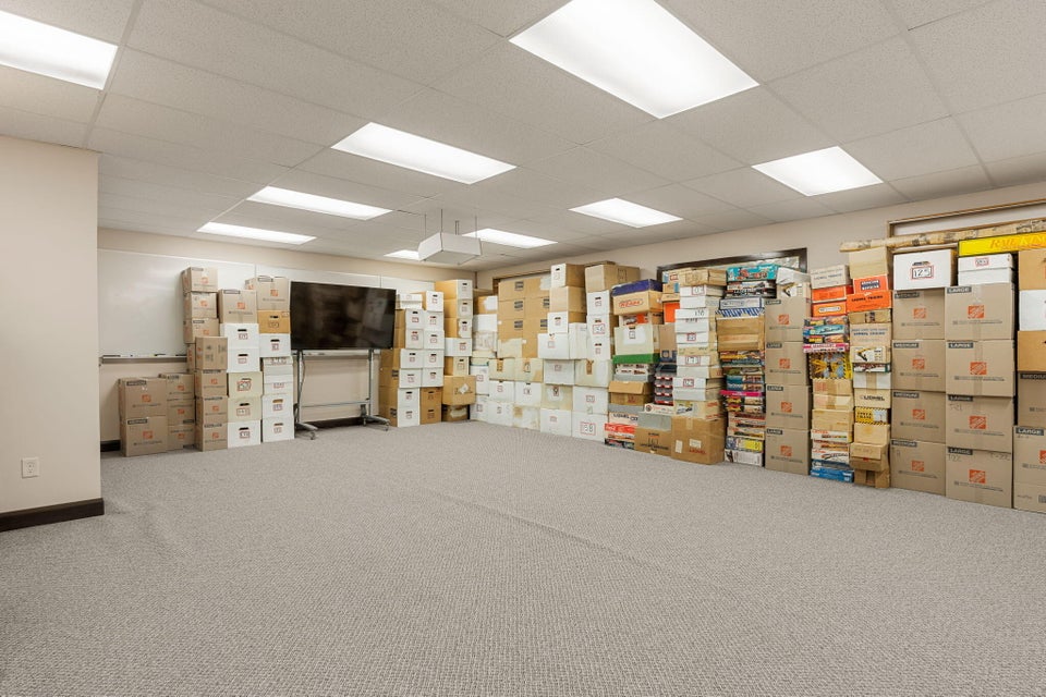 New Harmony, Utah, 84757, United States, 5 Bedrooms Bedrooms, ,6 BathroomsBathrooms,Residential,For Sale,2000791