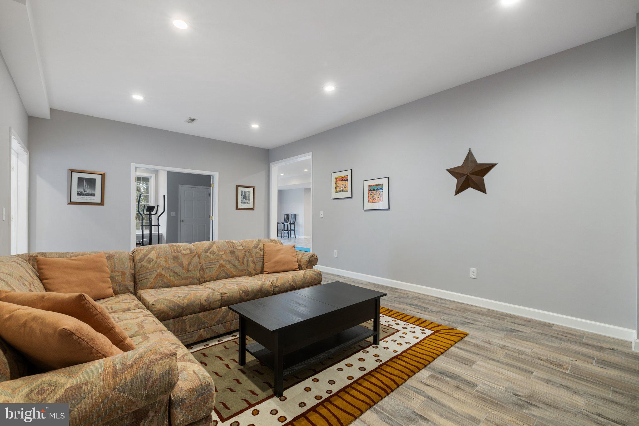 Warrenton, Virginia, 20186, United States, 6 Bedrooms Bedrooms, ,6 BathroomsBathrooms,Residential,For Sale,1914249