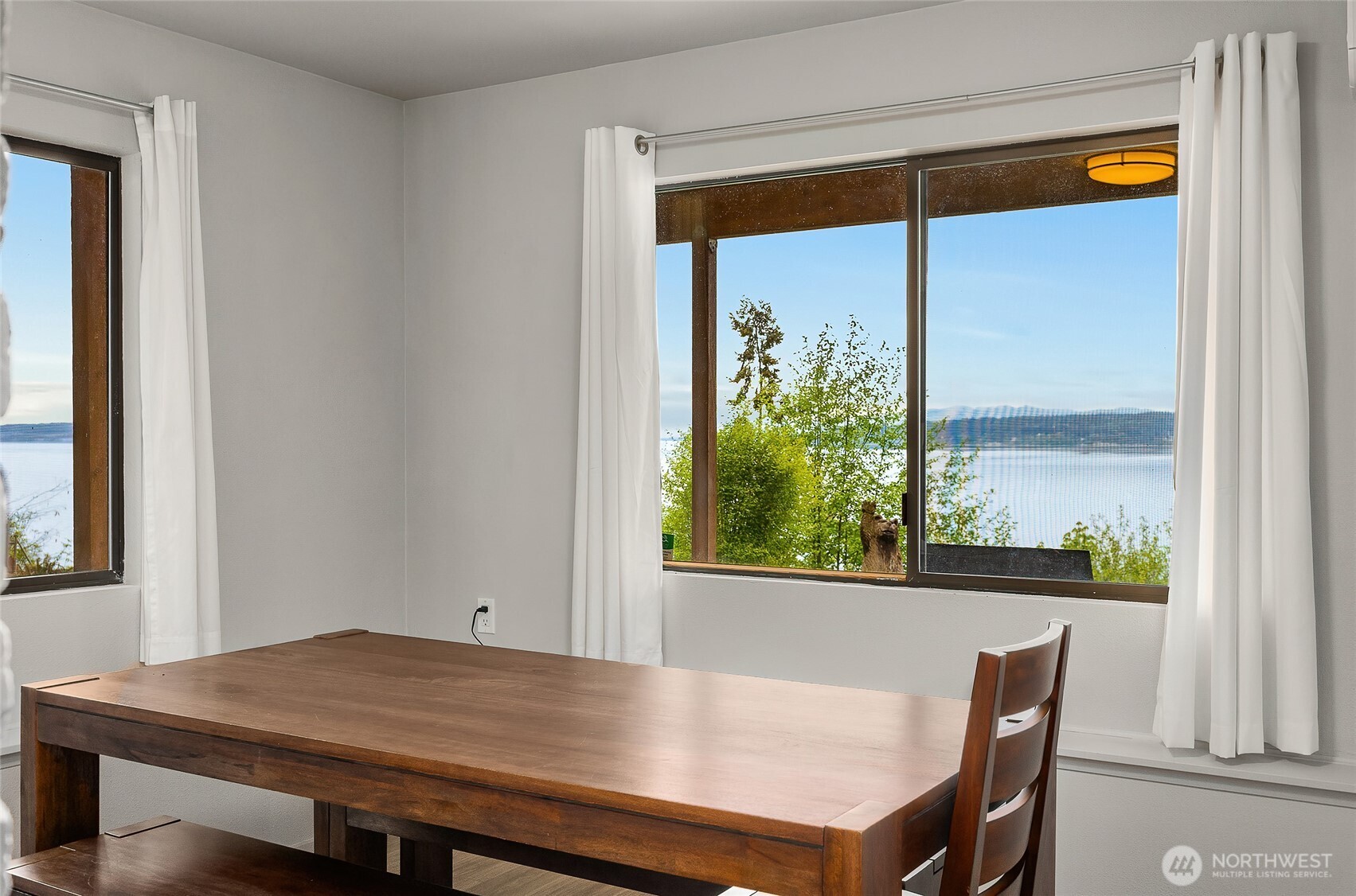 Coupeville, Washington, 98239, United States, 2 Bedrooms Bedrooms, ,2 BathroomsBathrooms,Residential,For Sale,1767048