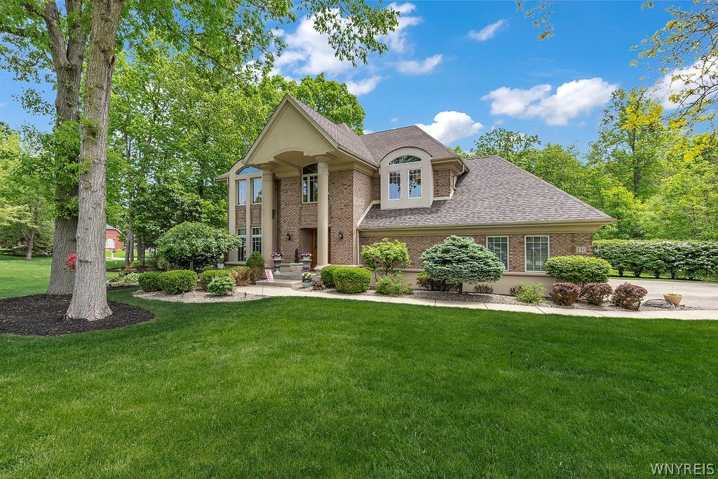 Grand Island, New York, 14072, United States, 4 Bedrooms Bedrooms, ,4 BathroomsBathrooms,Residential,For Sale,2048068