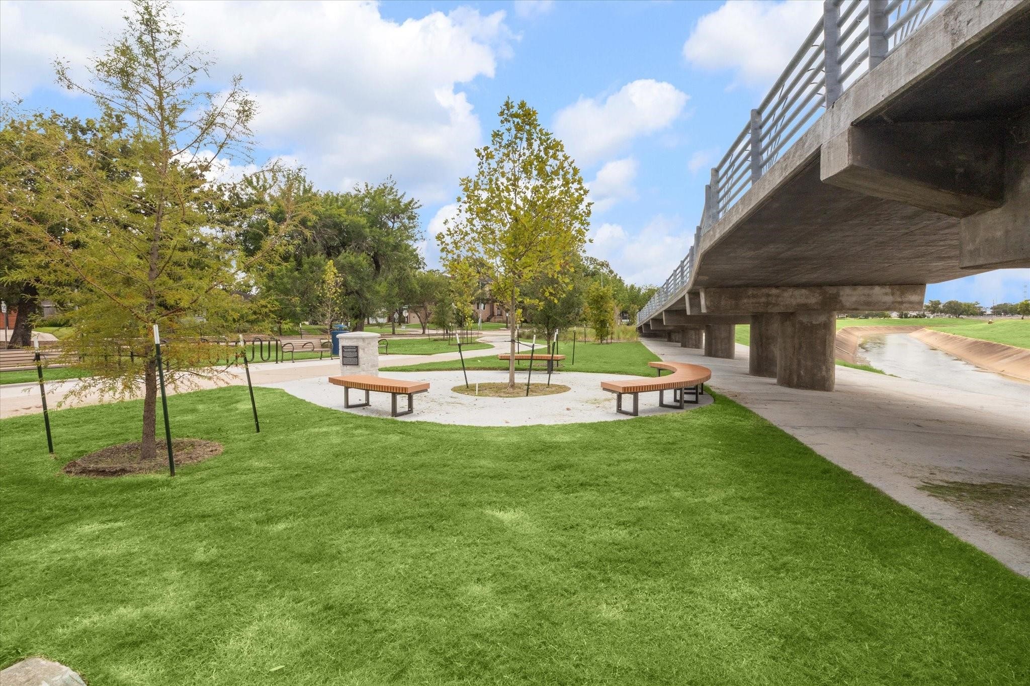  3510 N Braeswood Boulevard - 物件實景