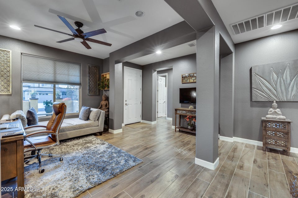 Peoria, Arizona, 85383, United States, 3 Bedrooms Bedrooms, ,Residential,For Sale,1982849