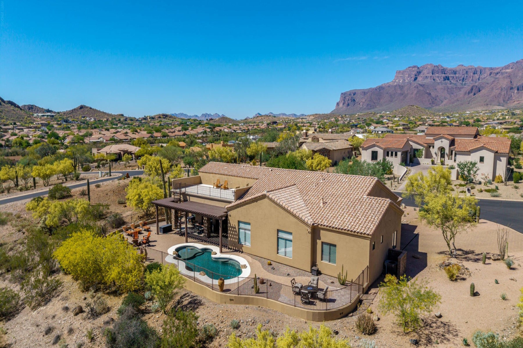 10761 E Calle Del Cascabel  Gold Canyon, AZ - 物件實景