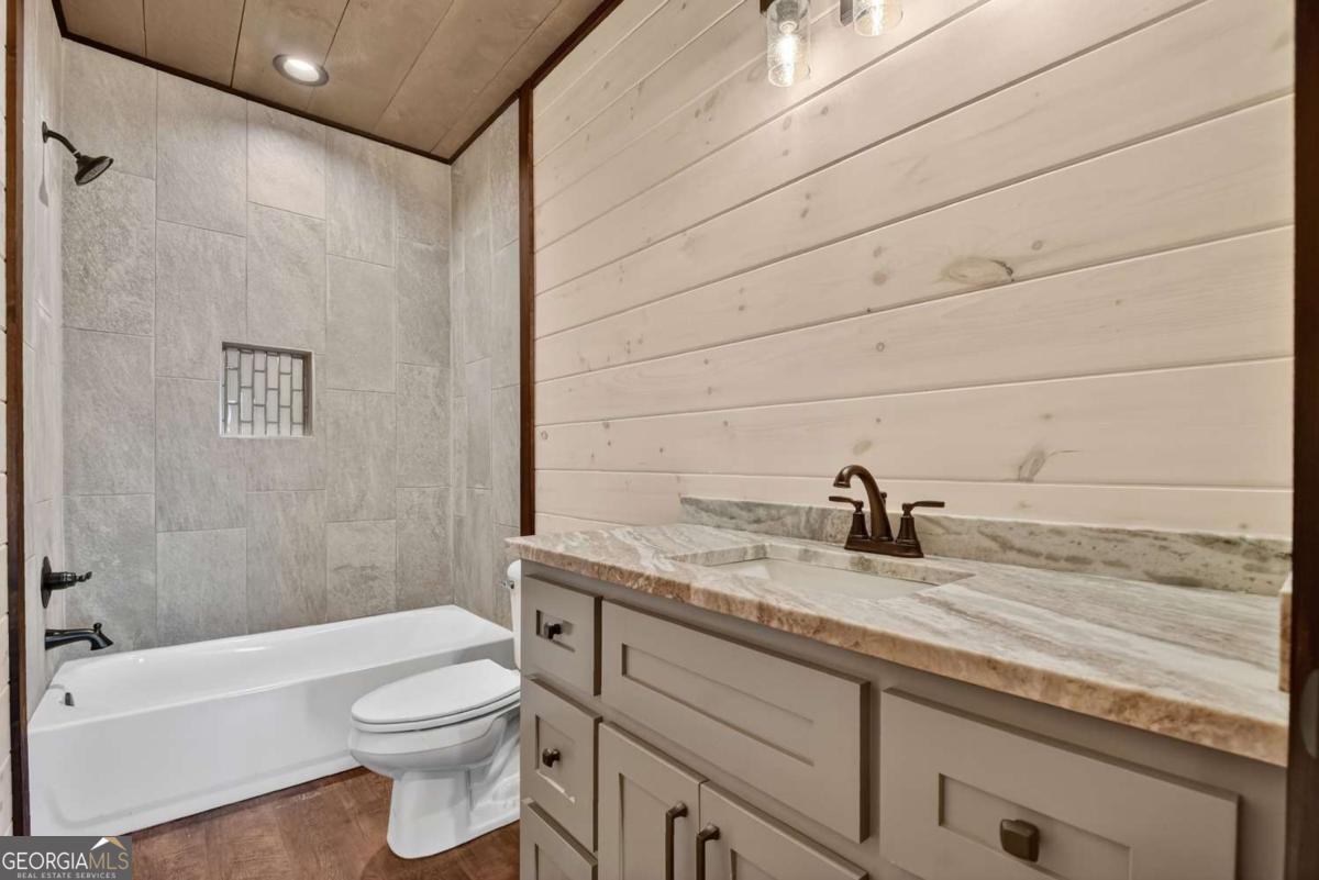 Mineral Bluff, Georgia, 30559, United States, 4 Bedrooms Bedrooms, ,4 BathroomsBathrooms,Residential,For Sale,2011407