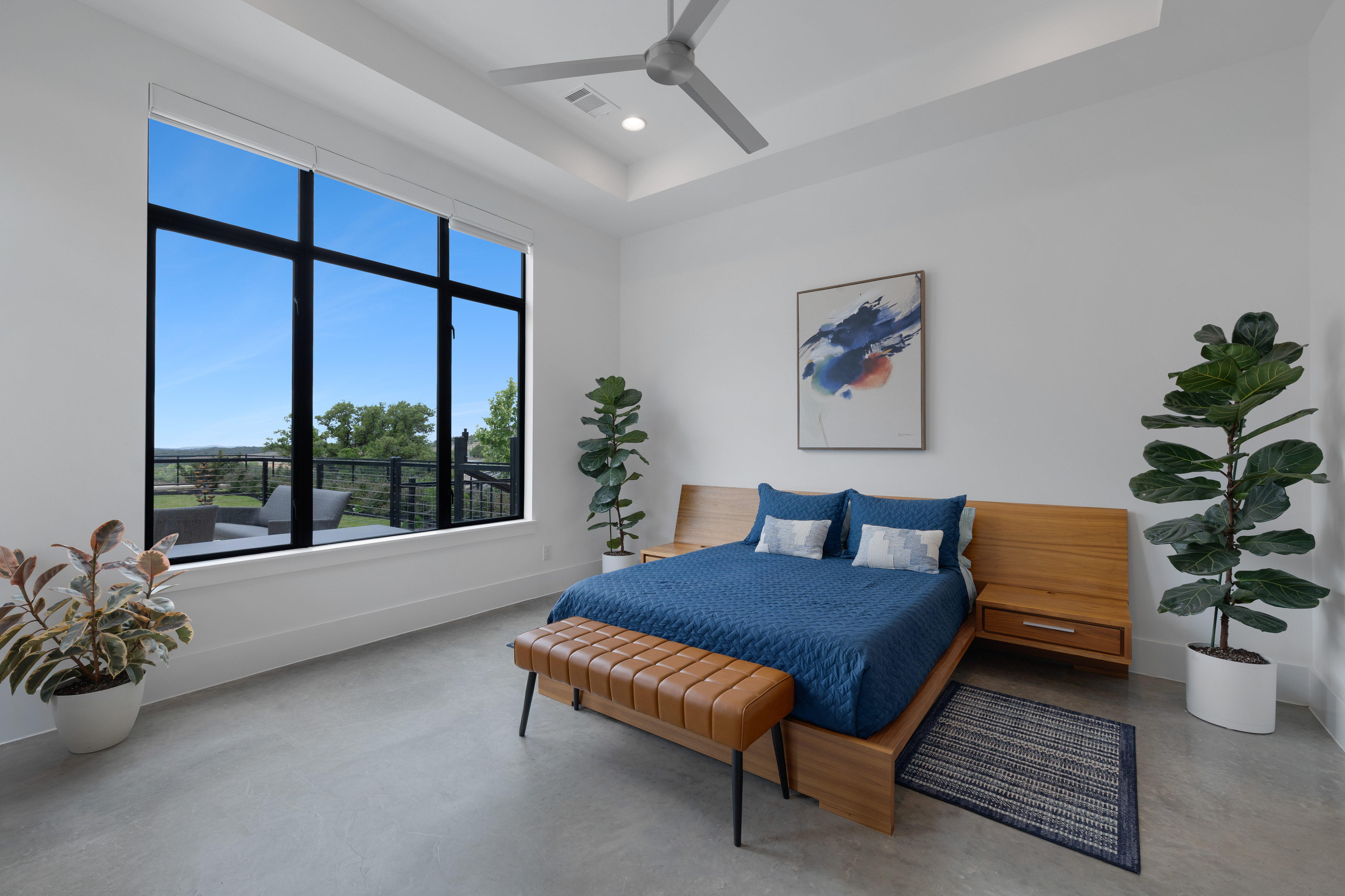  Custom Contemporary with Designer Finishes - 物件實景