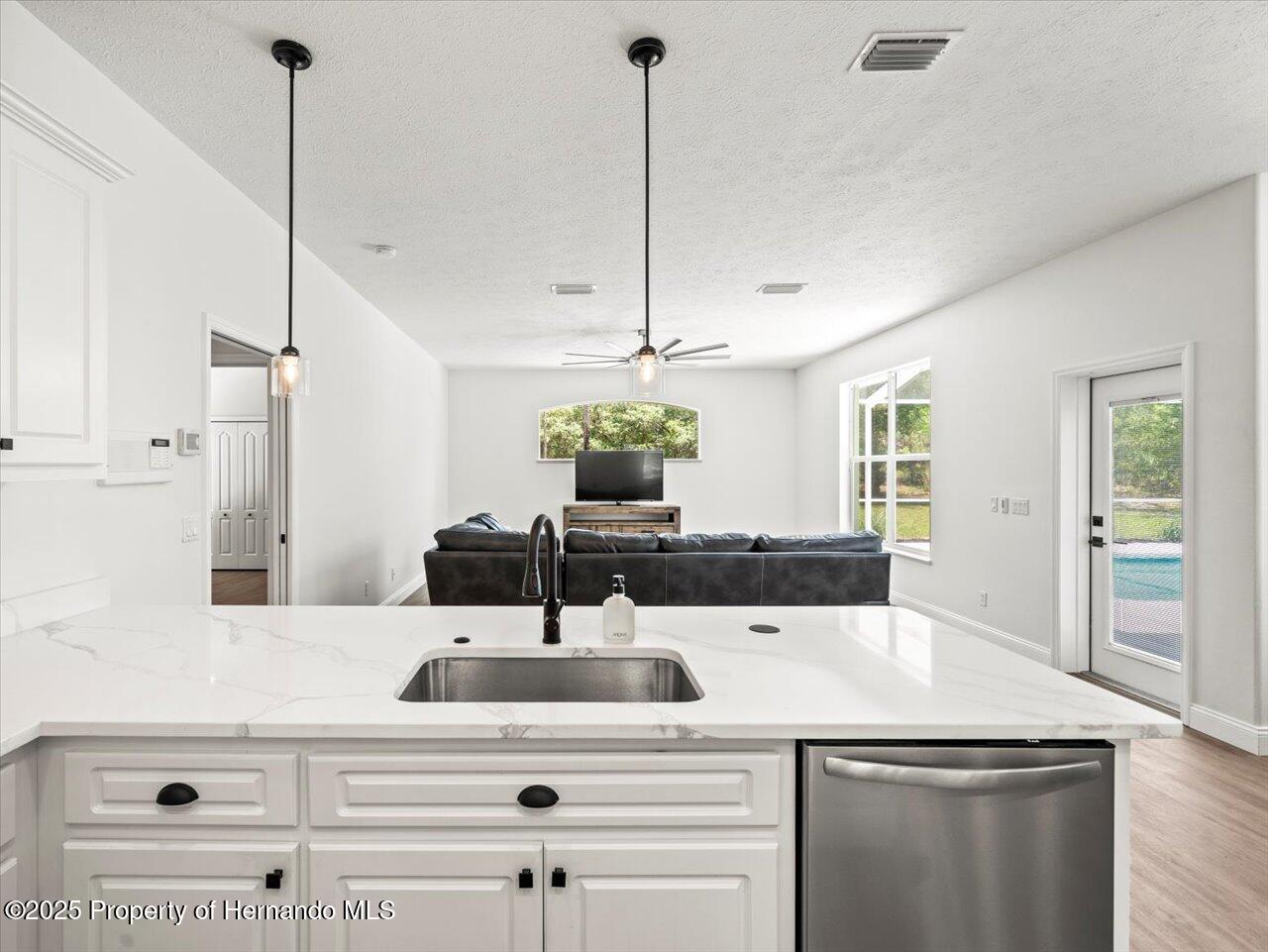 Inverness, Florida, 34453, United States, 4 Bedrooms Bedrooms, ,3 BathroomsBathrooms,Residential,For Sale,1846671