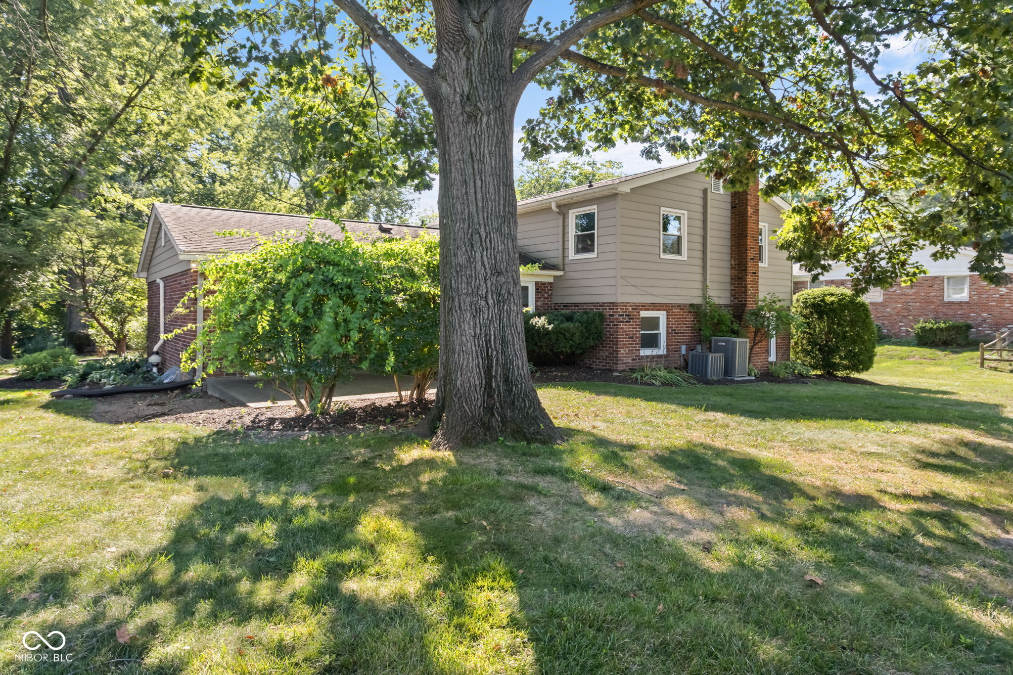 Indianapolis, Indiana, 46250, United States, 4 Bedrooms Bedrooms, ,3 BathroomsBathrooms,Residential,For Sale,1983671