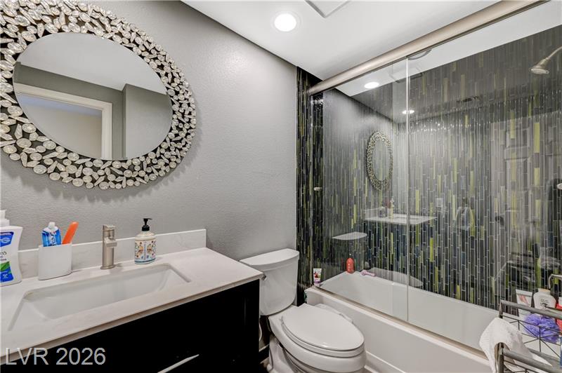 Las Vegas, Nevada, 89117, United States, 4 Bedrooms Bedrooms, ,3 BathroomsBathrooms,Residential,For Sale,2012545