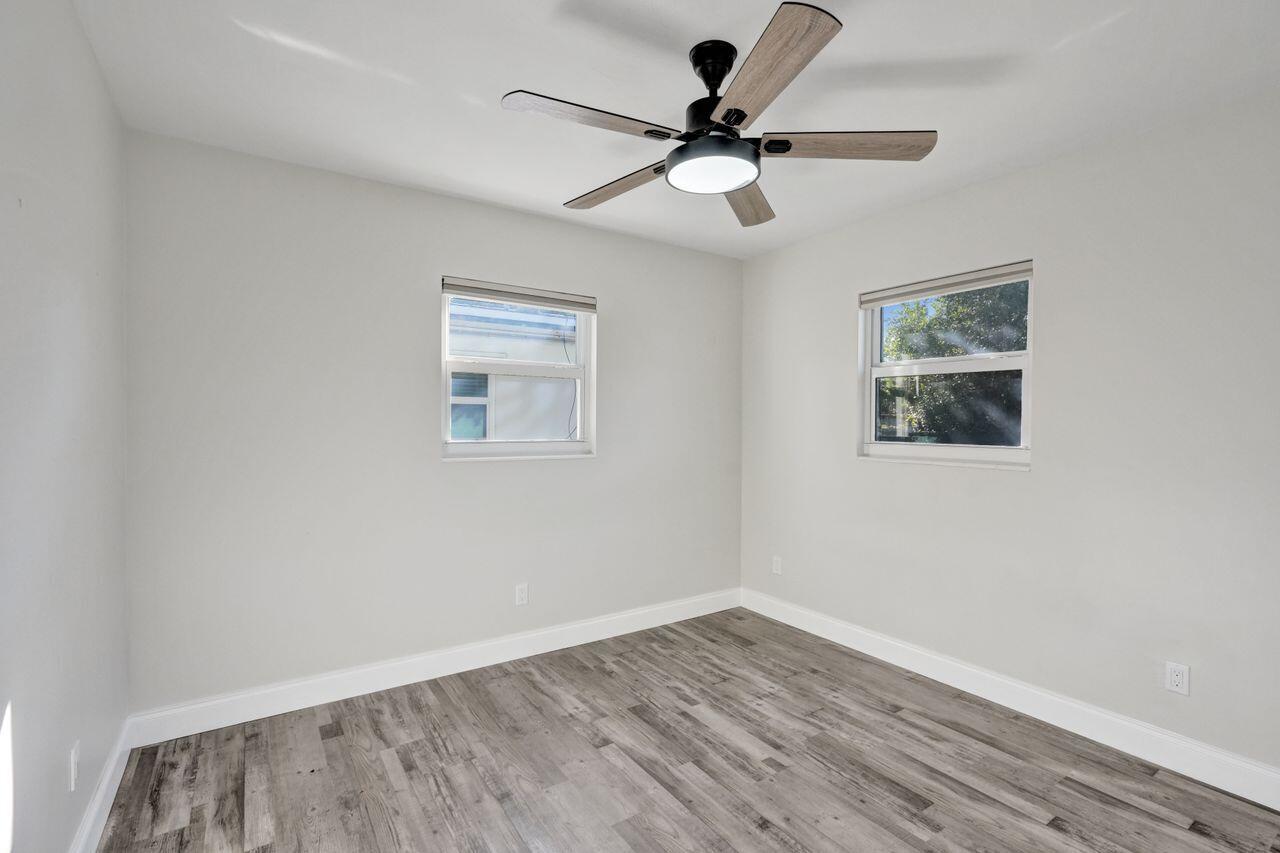 Lake Worth Beach, Florida, 33460, United States, 3 Bedrooms Bedrooms, ,2 BathroomsBathrooms,Residential,For Sale,1992911