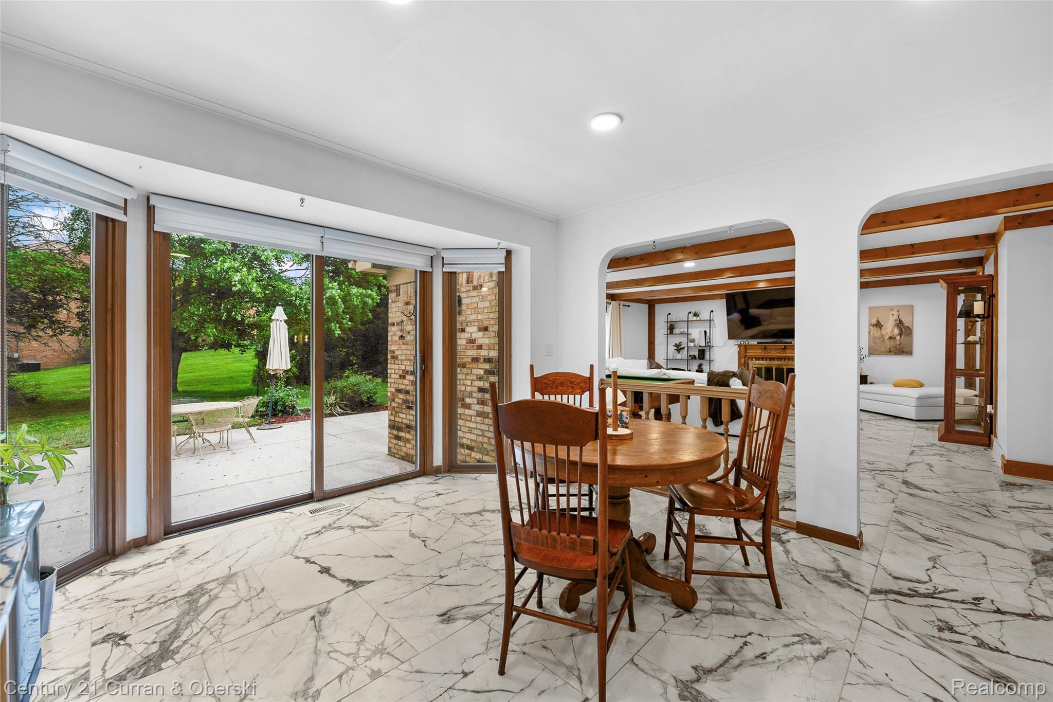 Farmington Hills, Michigan, 48331, United States, 4 Bedrooms Bedrooms, ,3 BathroomsBathrooms,Residential,For Sale,1976477