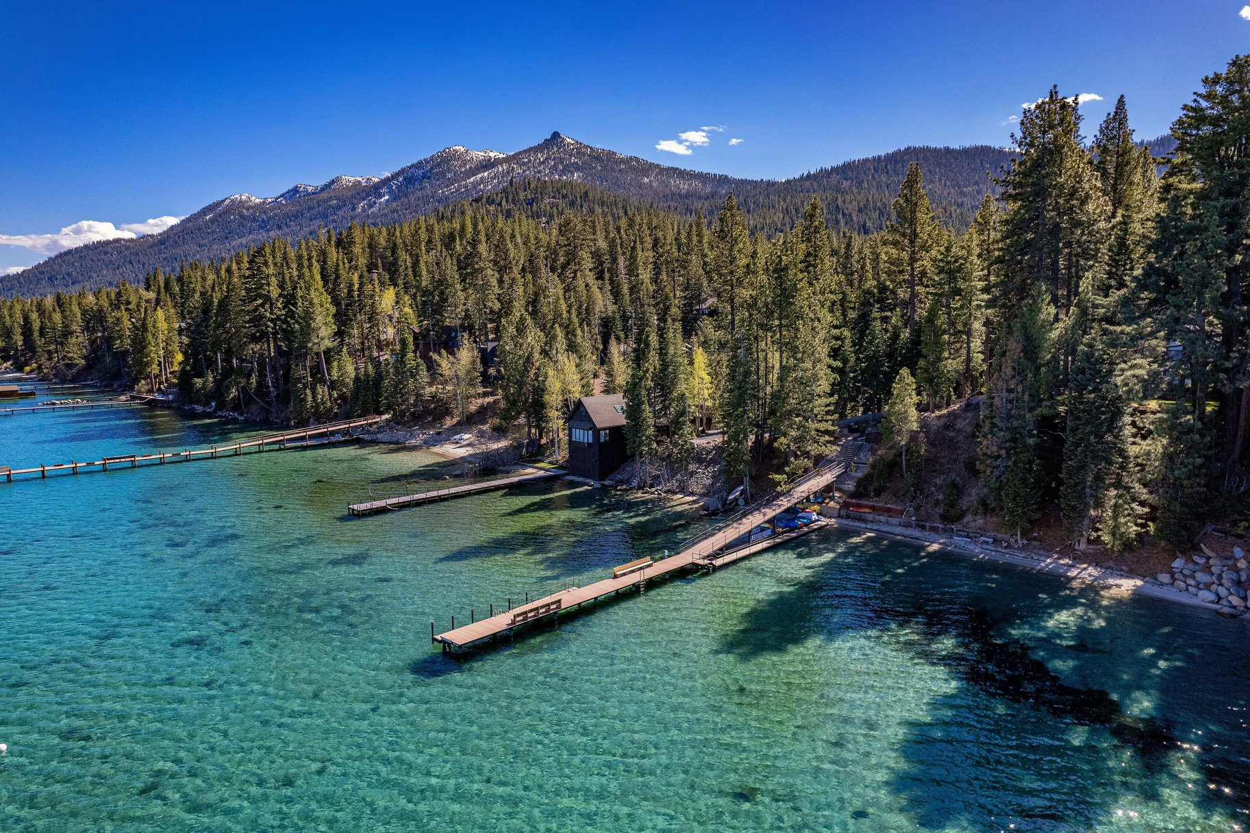  Lake Tahoe Sanctuary with HOA Pier, Beach, and Buoy Field - 物件實景