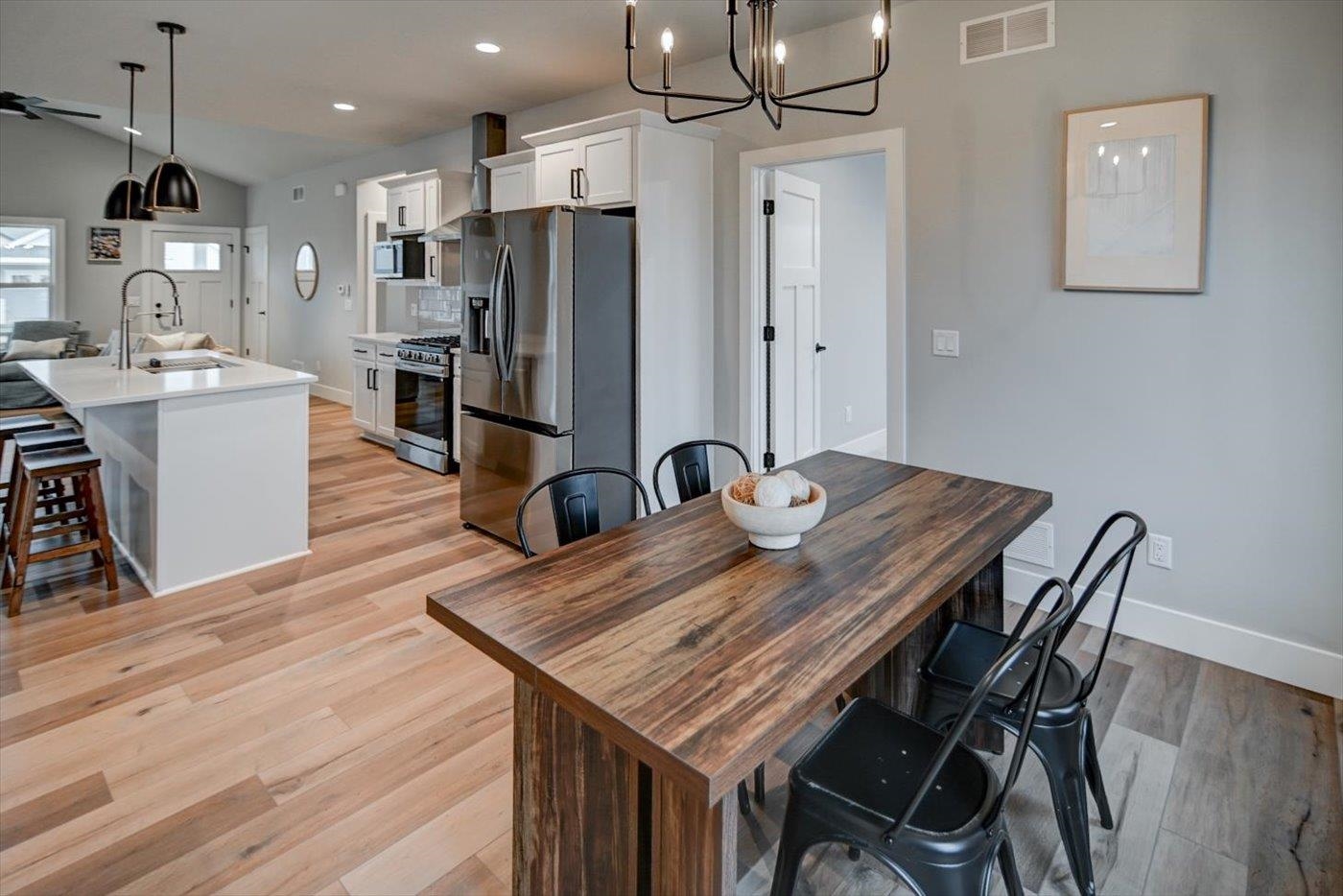 Madison, Wisconsin, 53711, United States, 3 Bedrooms Bedrooms, ,3 BathroomsBathrooms,Residential,For Sale,1995552