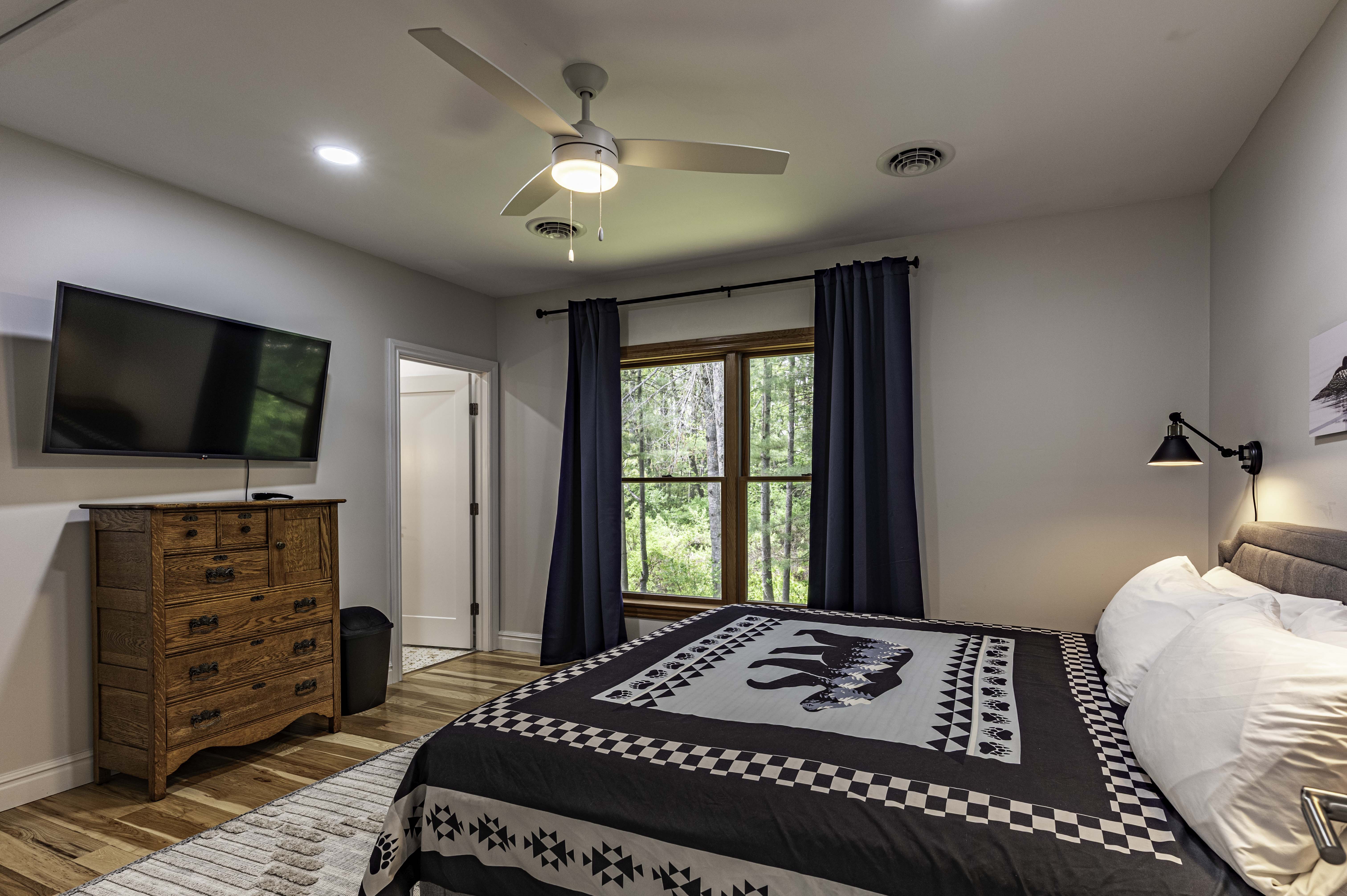  Ranch Style Home with Studio Apartment - 物件實景