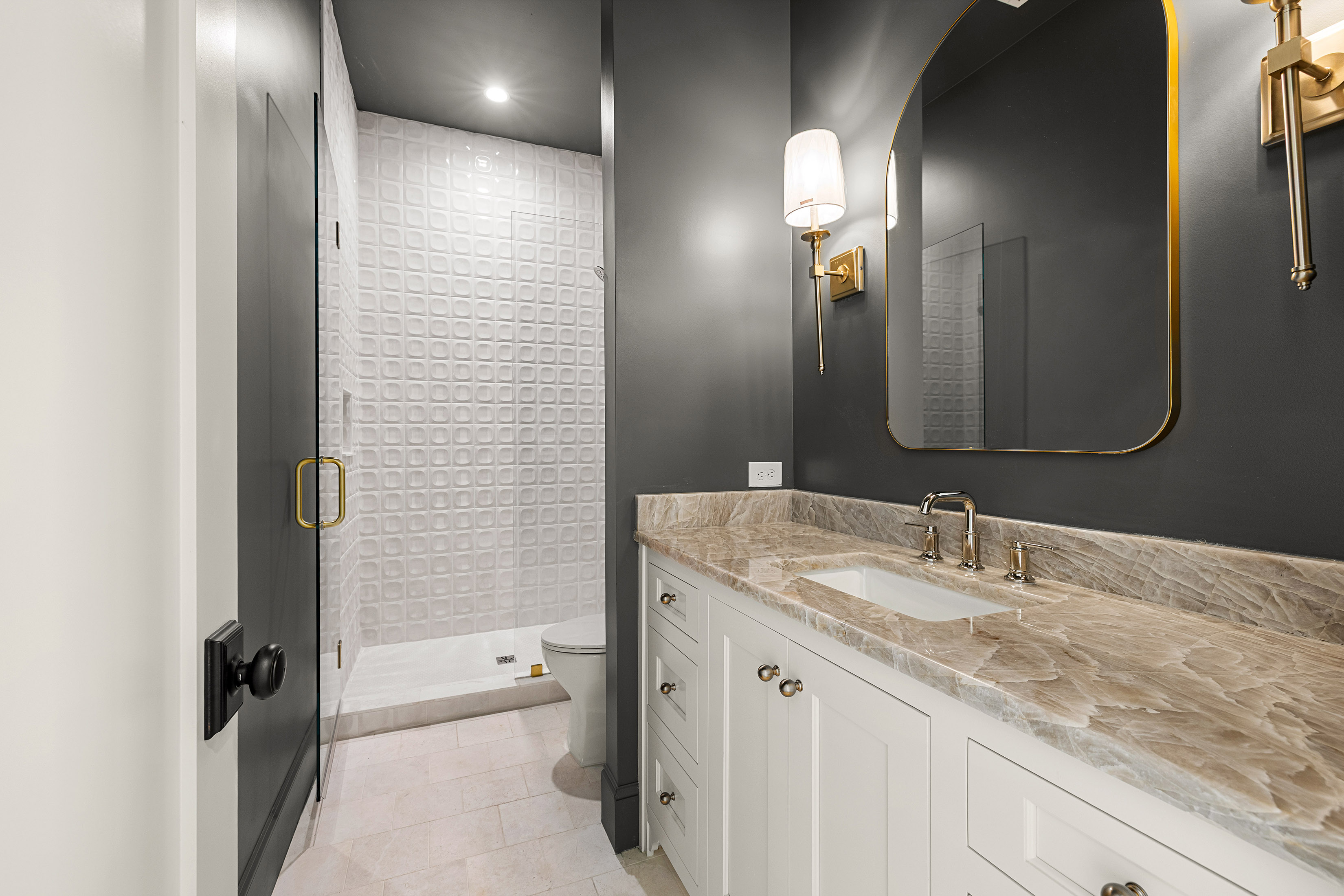  Beautiful New Construction With European Flair in Arbor Springs - 物件實景