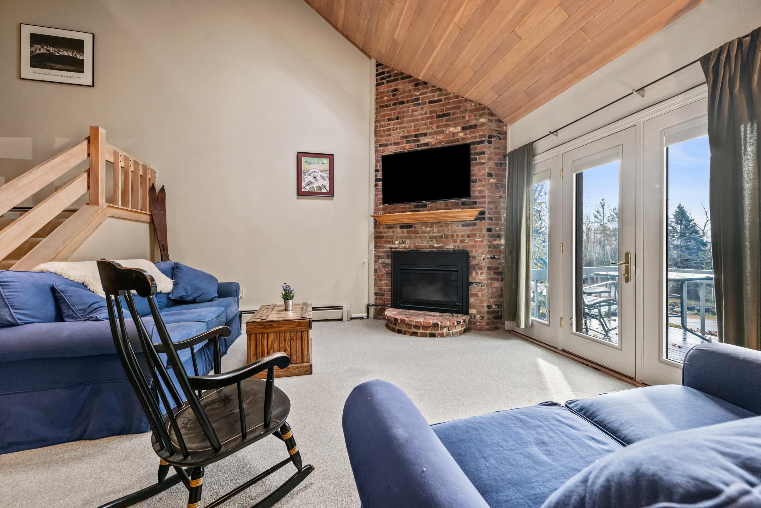 Jackson, New Hampshire, 03846, United States, 2 Bedrooms Bedrooms, ,2 BathroomsBathrooms,Residential,For Sale,1988015