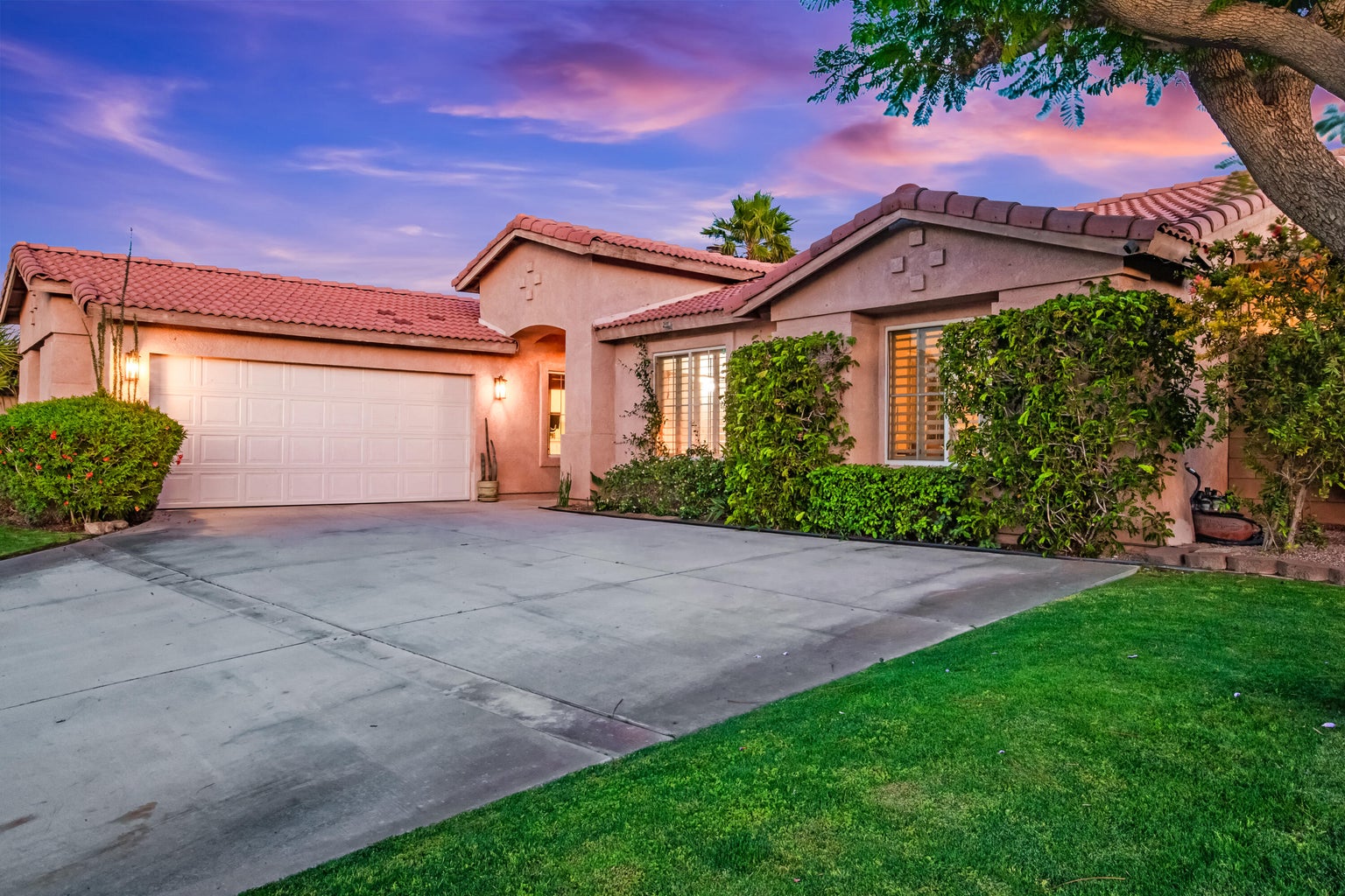 La Quinta, California, 92253, United States, 4 Bedrooms Bedrooms, ,2 BathroomsBathrooms,Residential,For Sale,1931637