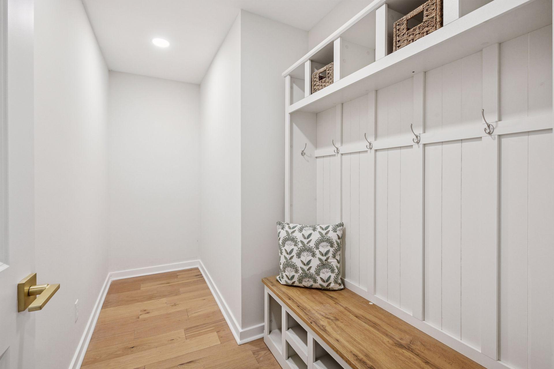 Wayzata, Minnesota, 55391, United States, 5 Bedrooms Bedrooms, ,3 BathroomsBathrooms,Residential,For Sale,1991556