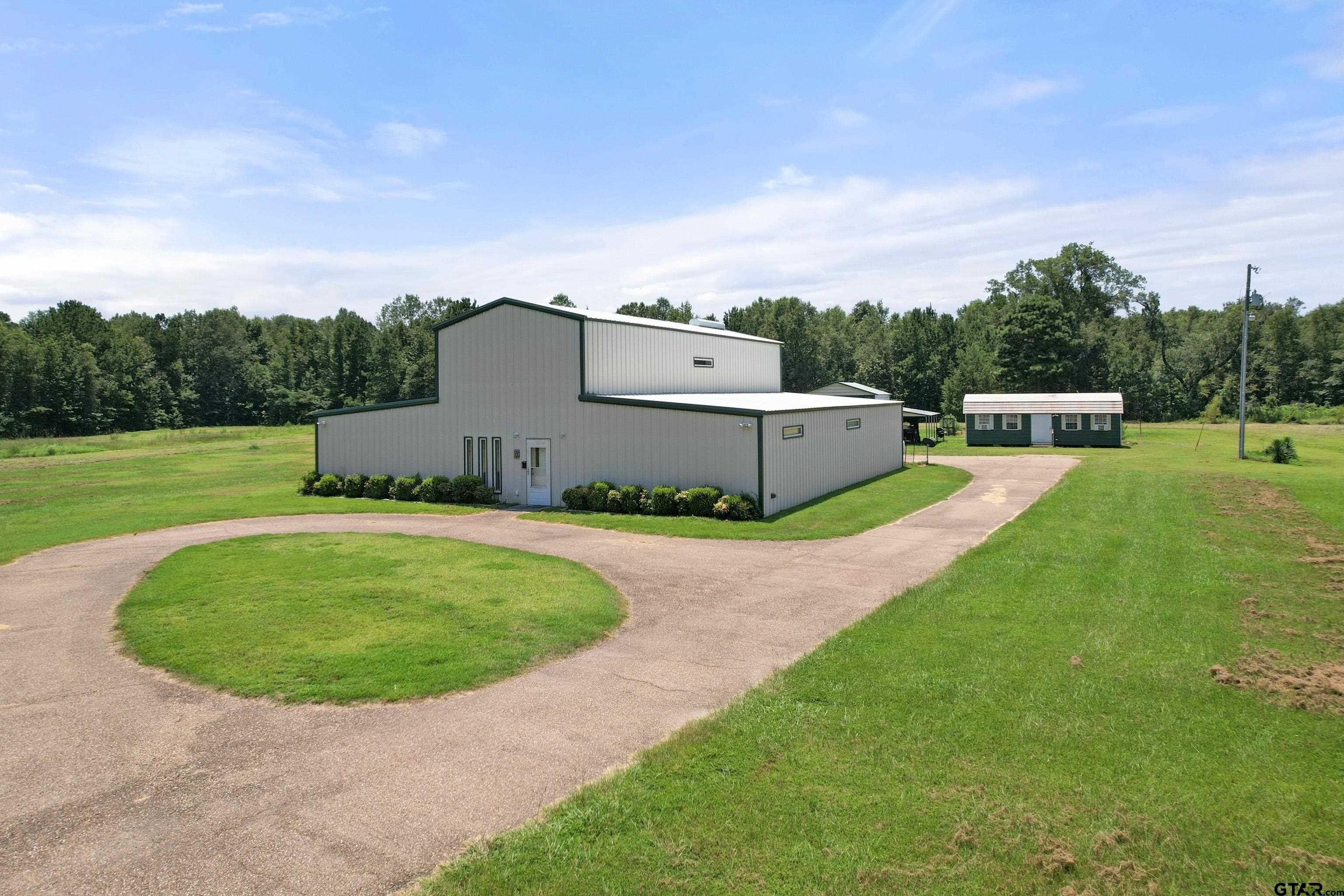 Pittsburg, Texas, 75686, United States, 5 Bedrooms Bedrooms, ,2 BathroomsBathrooms,Residential,For Sale,1998709