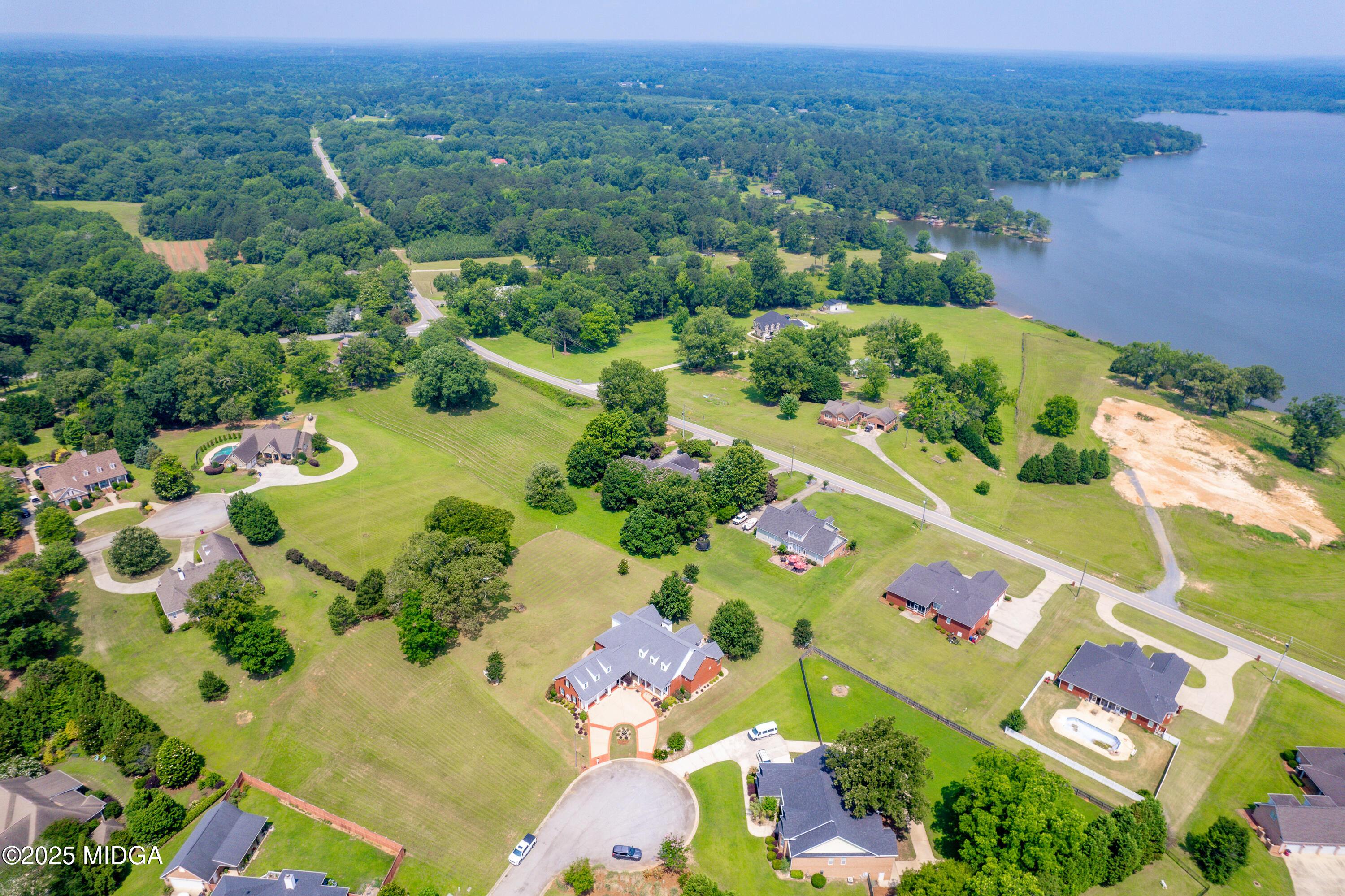 Macon, Georgia, 31220, United States, 5 Bedrooms Bedrooms, ,5 BathroomsBathrooms,Residential,For Sale,1850155