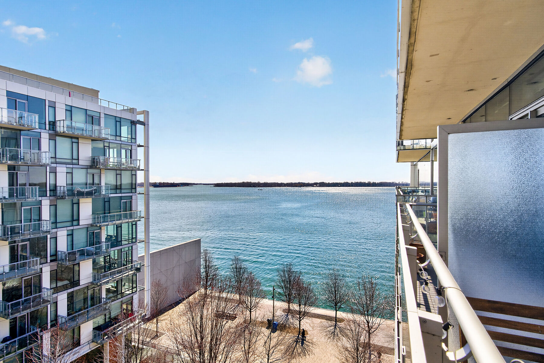  Live in style at Pier 27 - 物件實景