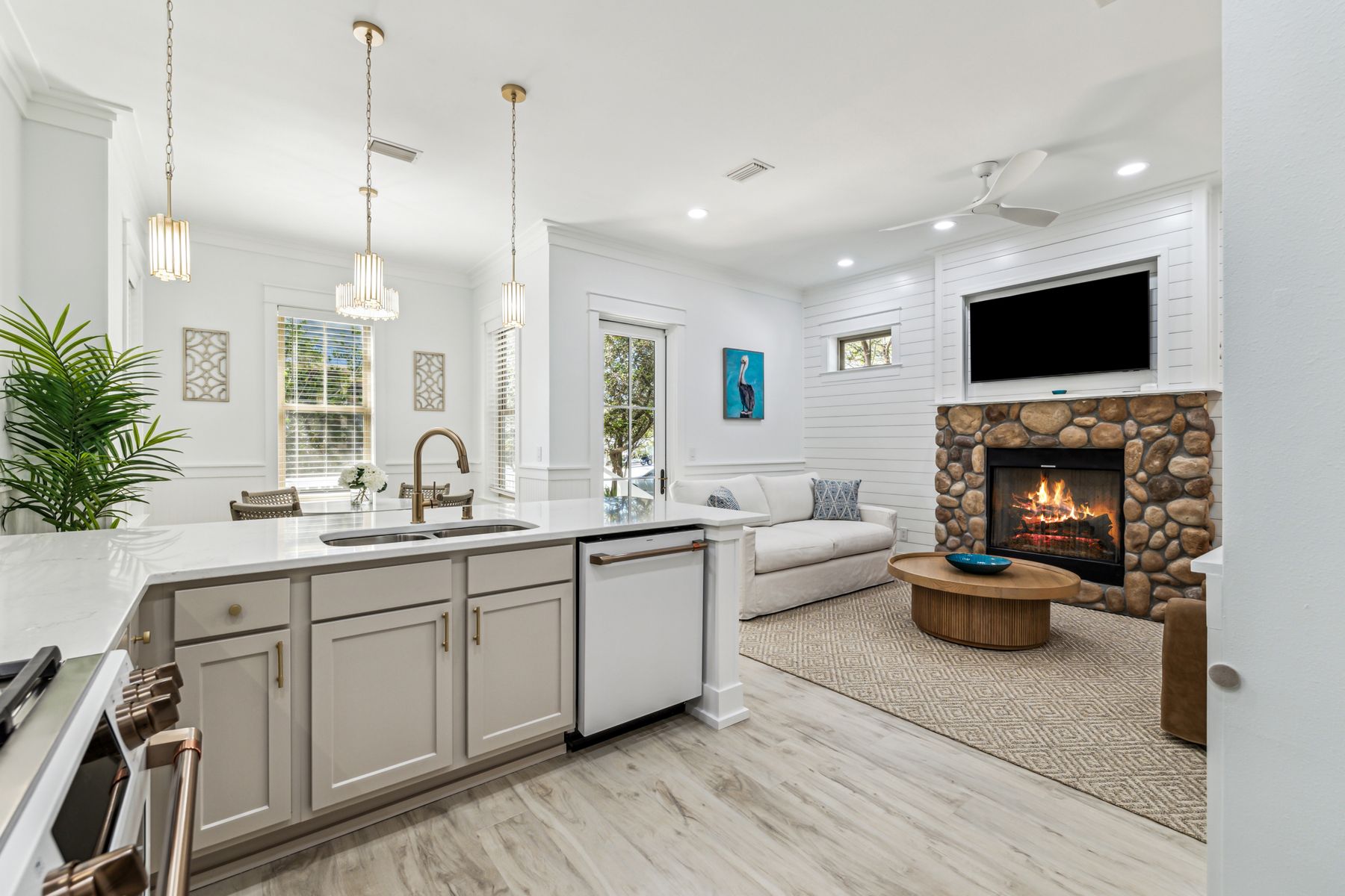  Income-Producing Grayton Beach Retreat with Pool and Golf Cart - 物件實景