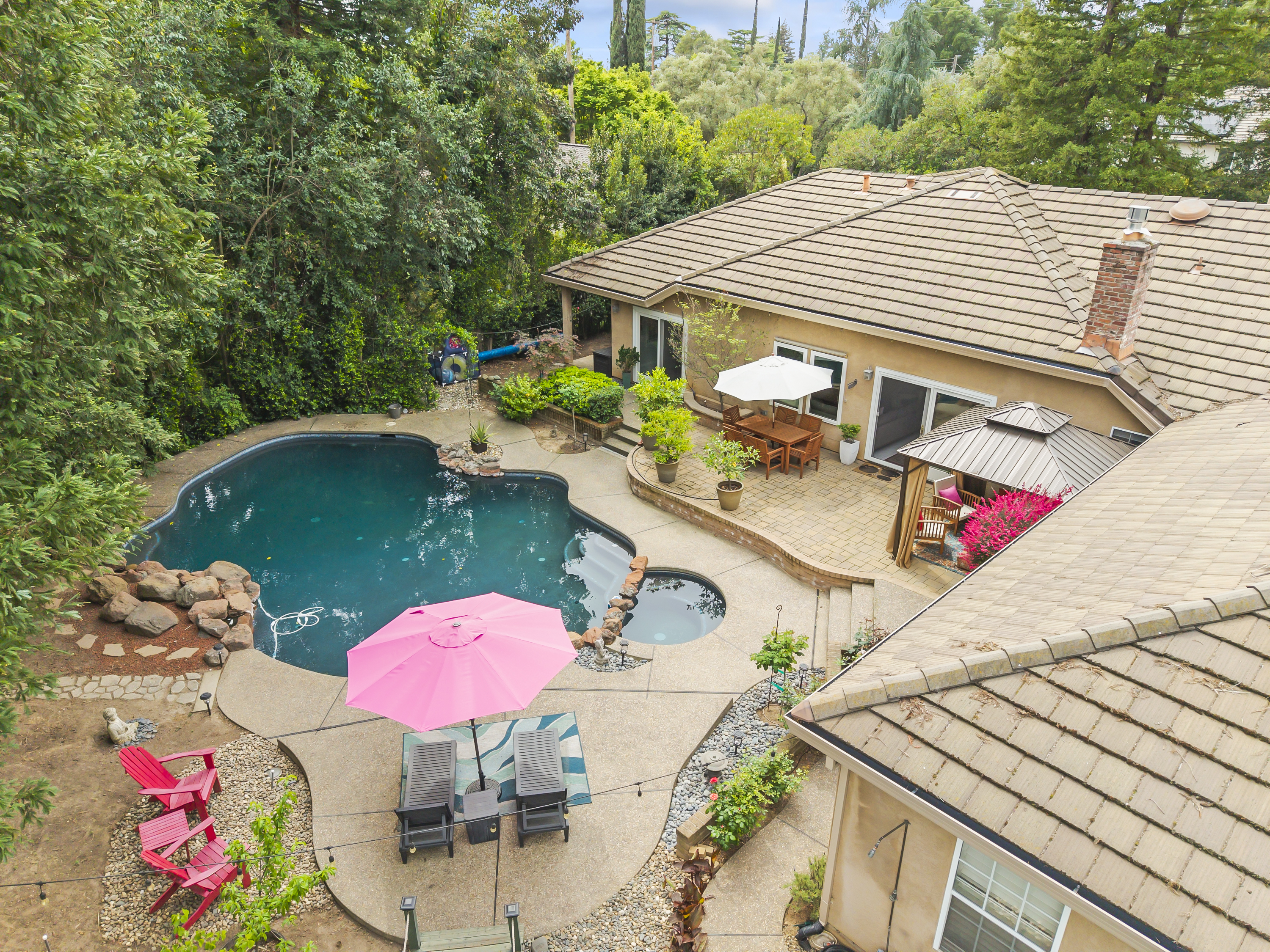  2230 Hillcrest Way, Carmichael, CA 95608 - 物件實景