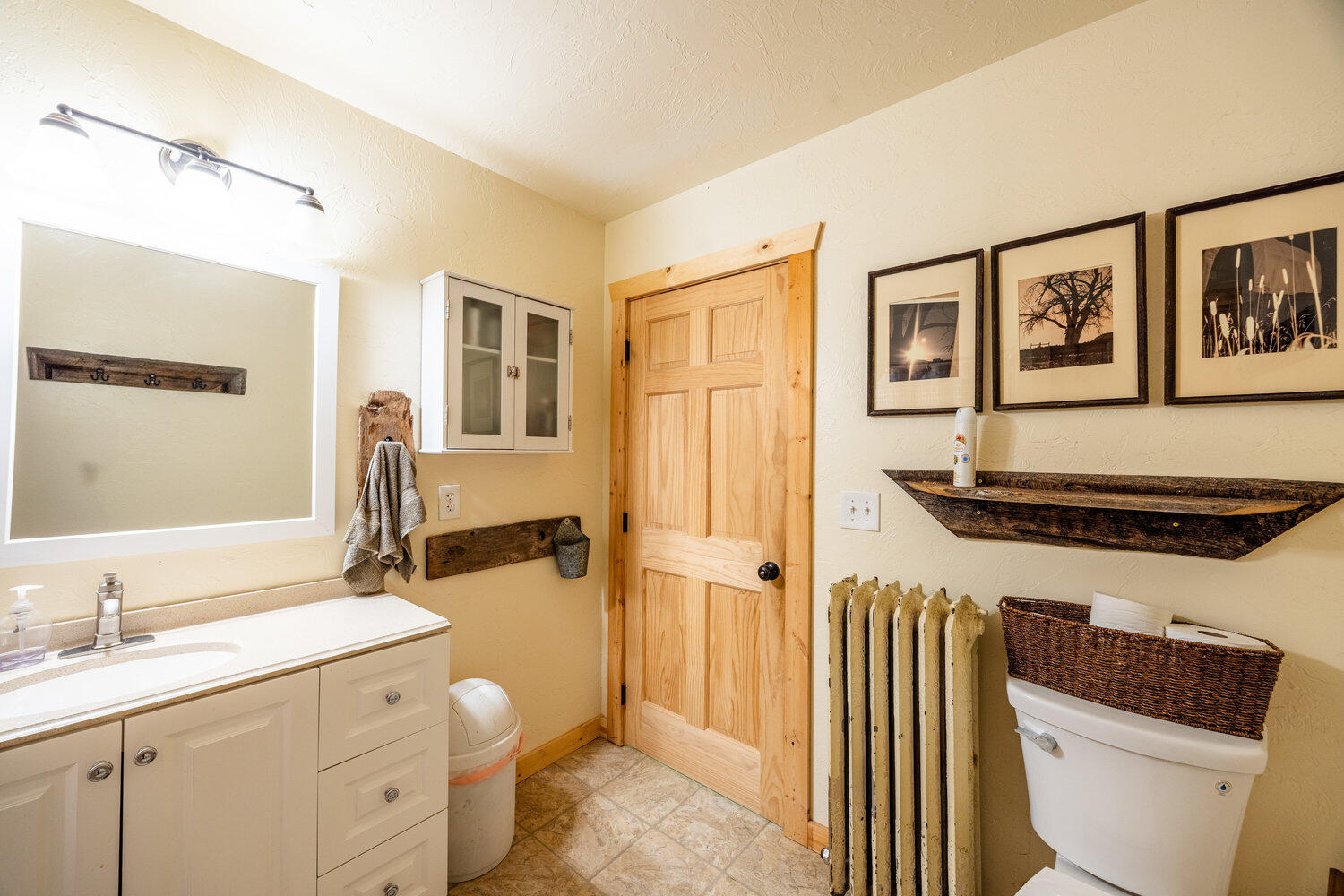 Sheridan, Wyoming, 82801, United States, 2 Bedrooms Bedrooms, ,1 BathroomBathrooms,Residential,For Sale,1907436