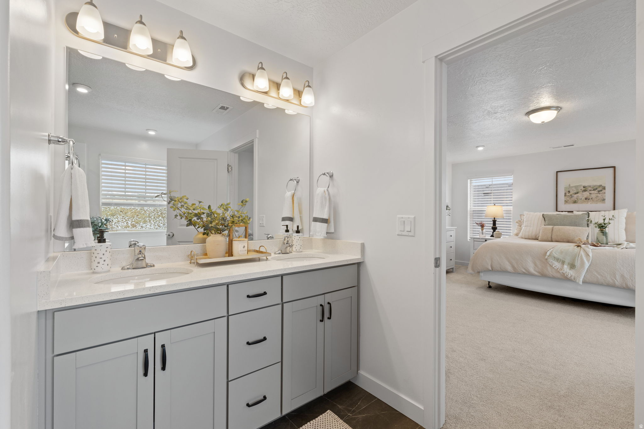 West Jordan, Utah, 84081, United States, 4 Bedrooms Bedrooms, ,3 BathroomsBathrooms,Residential,For Sale,2001617