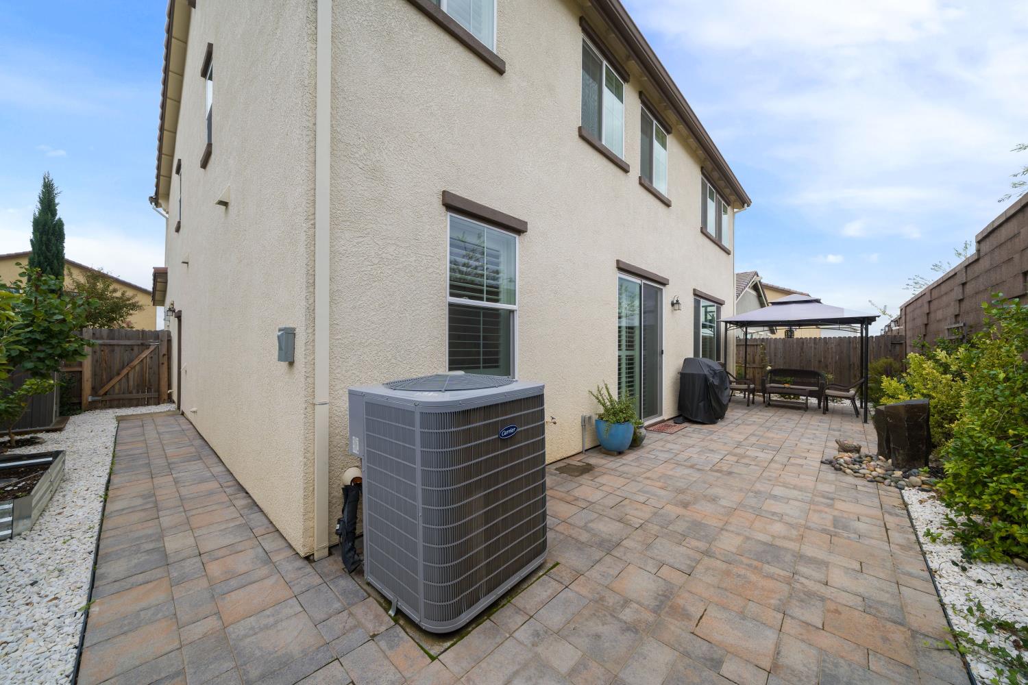 Folsom, California, 95630, United States, 5 Bedrooms Bedrooms, ,3 BathroomsBathrooms,Residential,For Sale,1997152