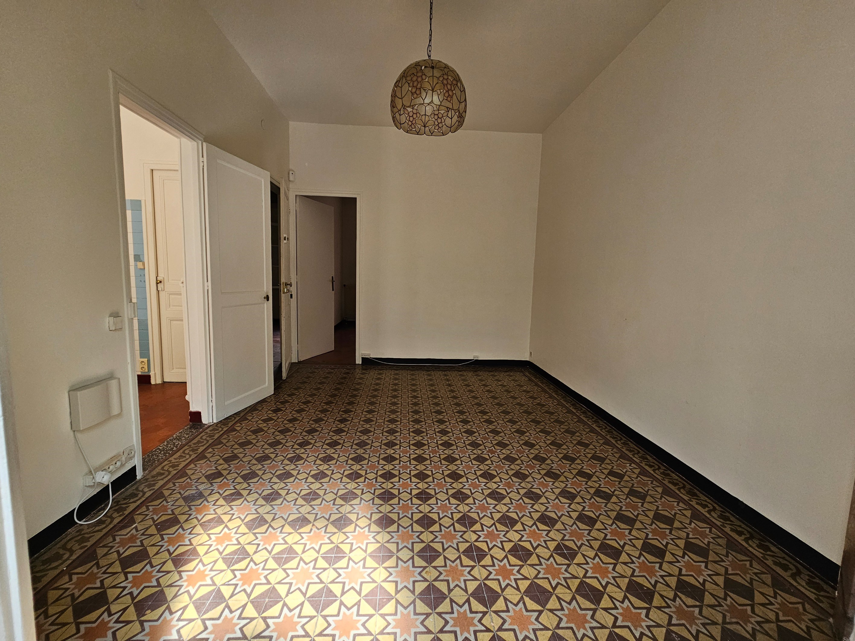  Charming Townhouse with Garden and Parking – Central Perpignan - 物件實景