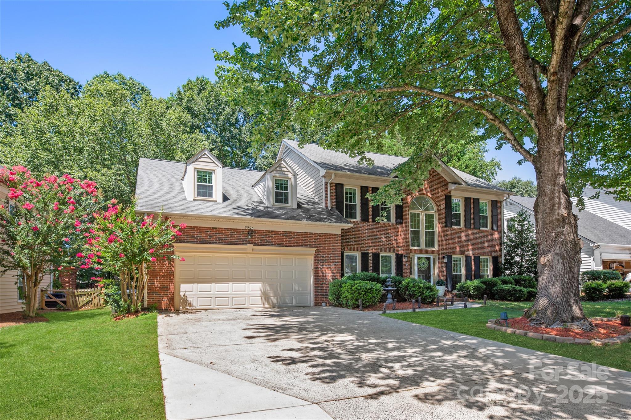 Huntersville, North Carolina, 28078, United States, 4 Bedrooms Bedrooms, ,3 BathroomsBathrooms,Residential,For Sale,1903778