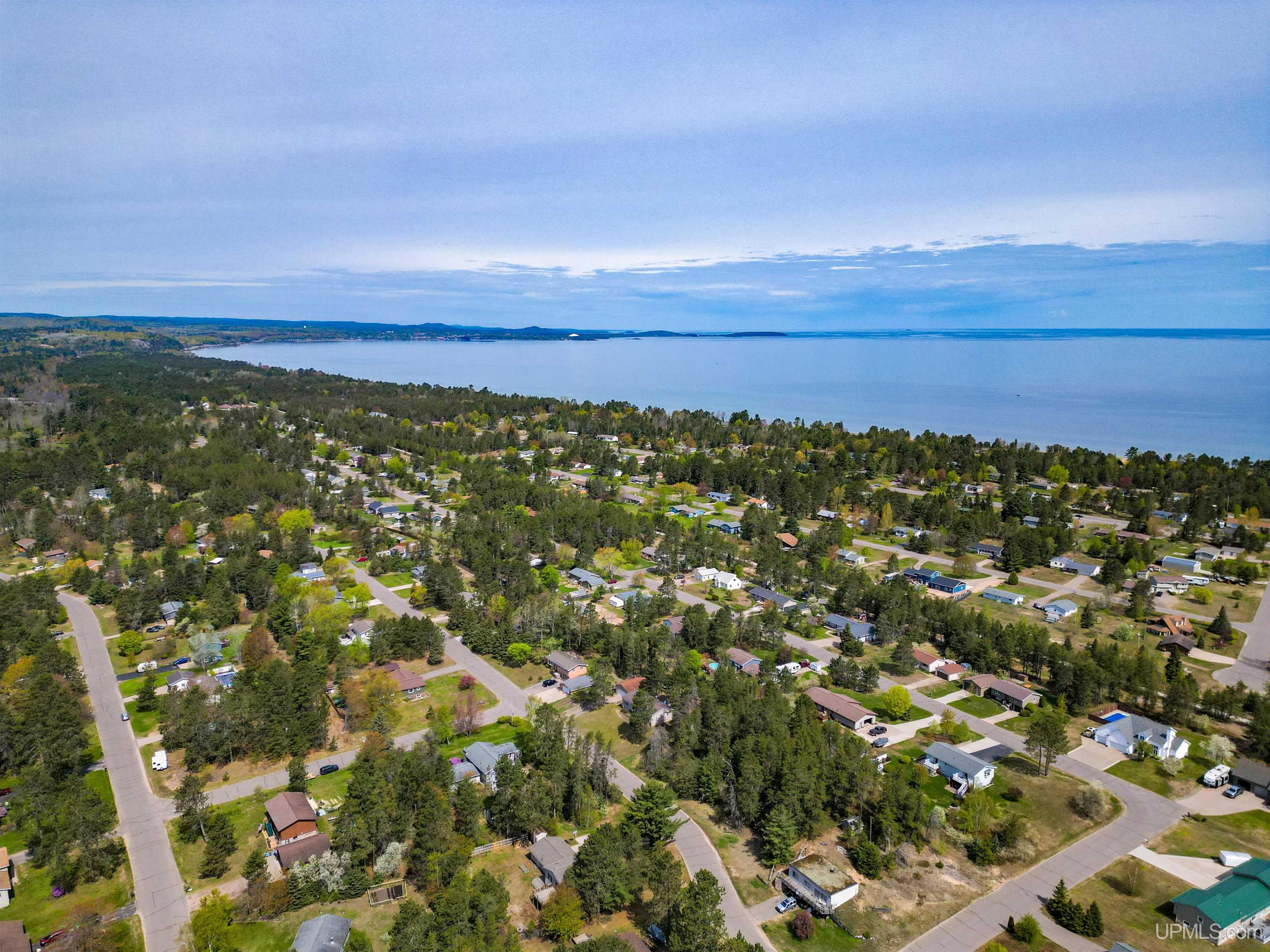 Marquette, Michigan, 49855, United States, 4 Bedrooms Bedrooms, ,3 BathroomsBathrooms,Residential,For Sale,1849824