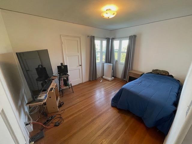 Oakland, California, 94605, United States, 3 Bedrooms Bedrooms, ,1 BathroomBathrooms,Residential,For Sale,2011144