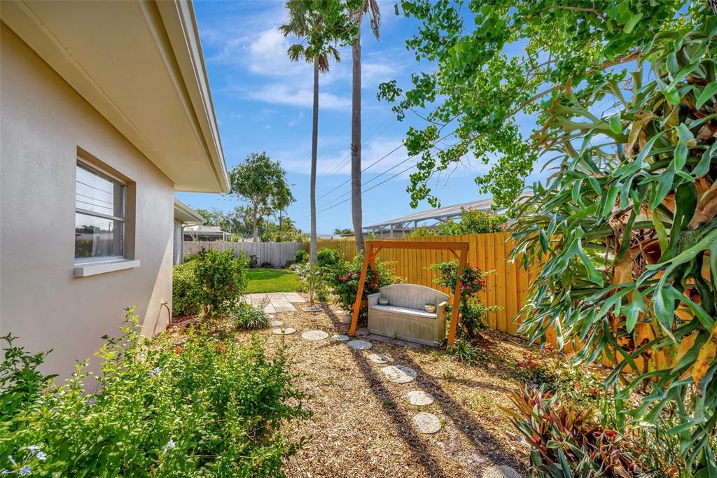 Largo, Florida, 33774, United States, 3 Bedrooms Bedrooms, ,2 BathroomsBathrooms,Residential,For Sale,1776970