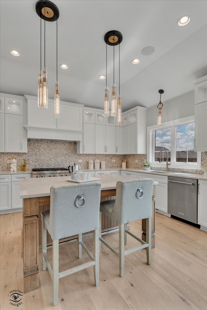 Frankfort, Illinois, 60423, United States, 2 Bedrooms Bedrooms, ,2 BathroomsBathrooms,Residential,For Sale,1977047