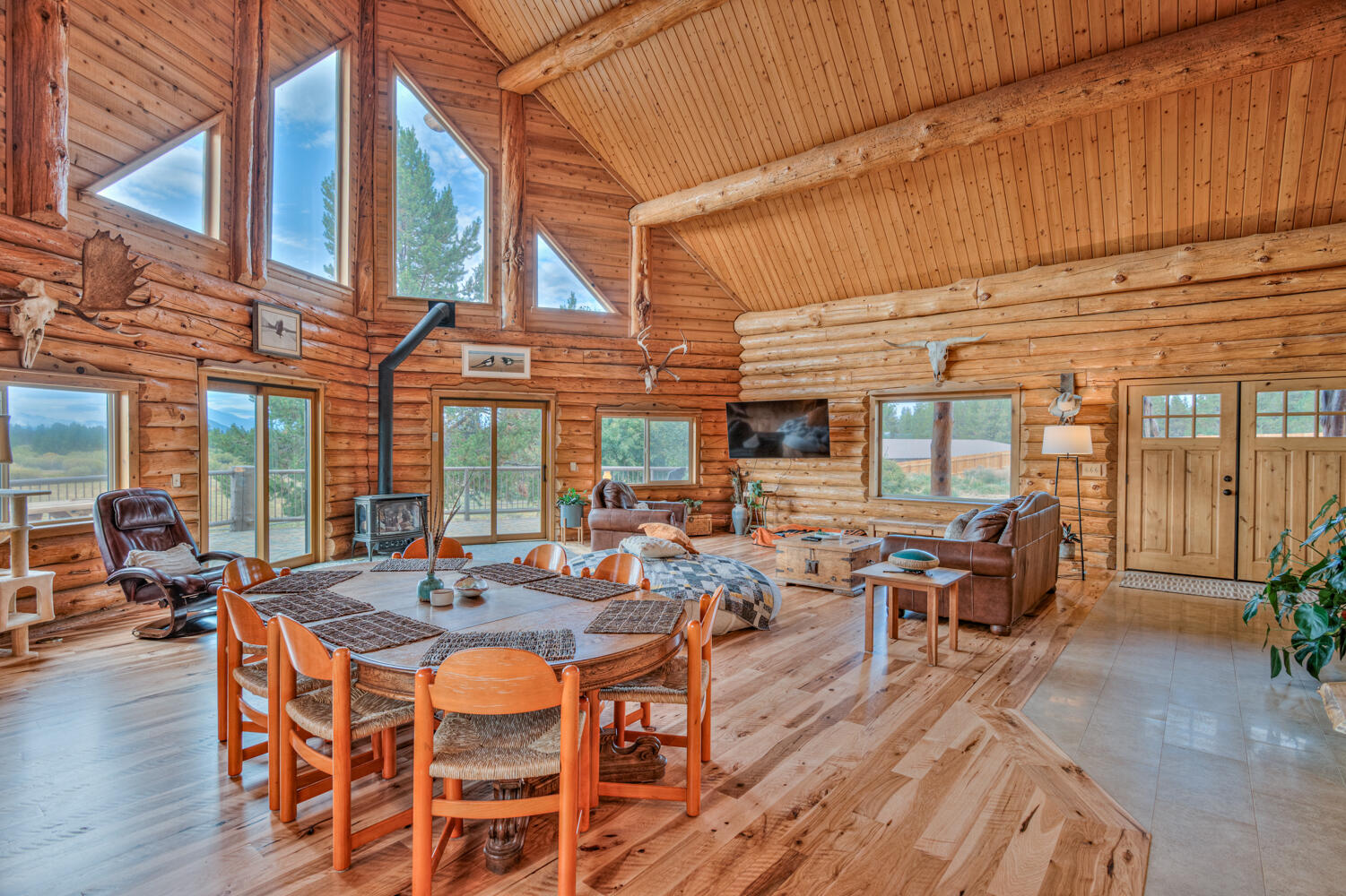 La Pine, Oregon, 97739, United States, 3 Bedrooms Bedrooms, ,2 BathroomsBathrooms,Residential,For Sale,1976945