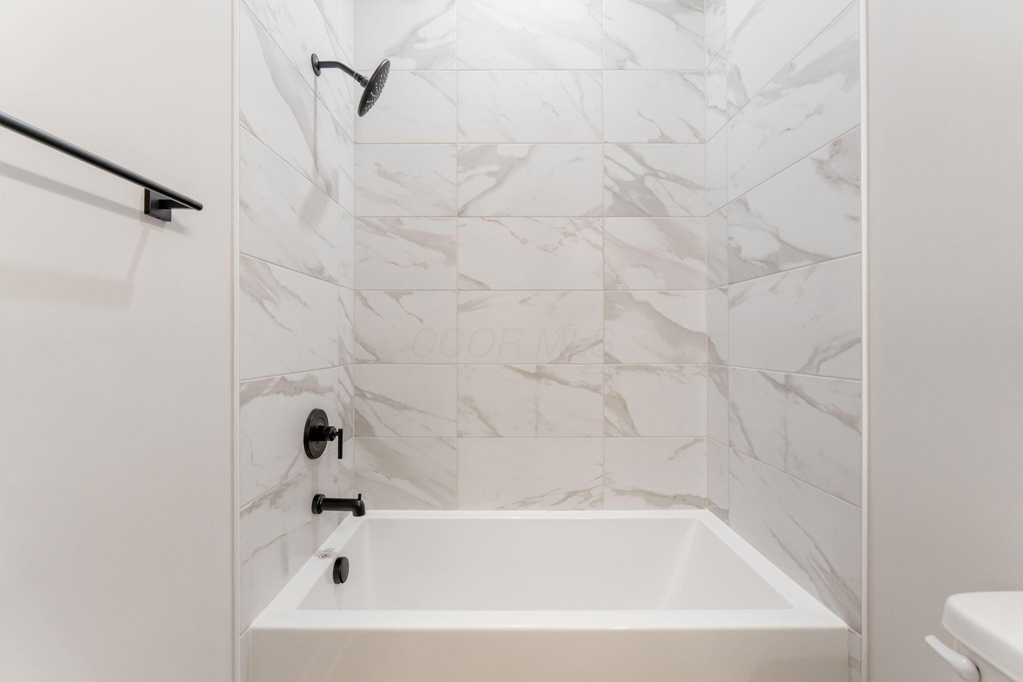 Lewis Center, Ohio, 43035, United States, 2 Bedrooms Bedrooms, ,2 BathroomsBathrooms,Residential,For Sale,2003347