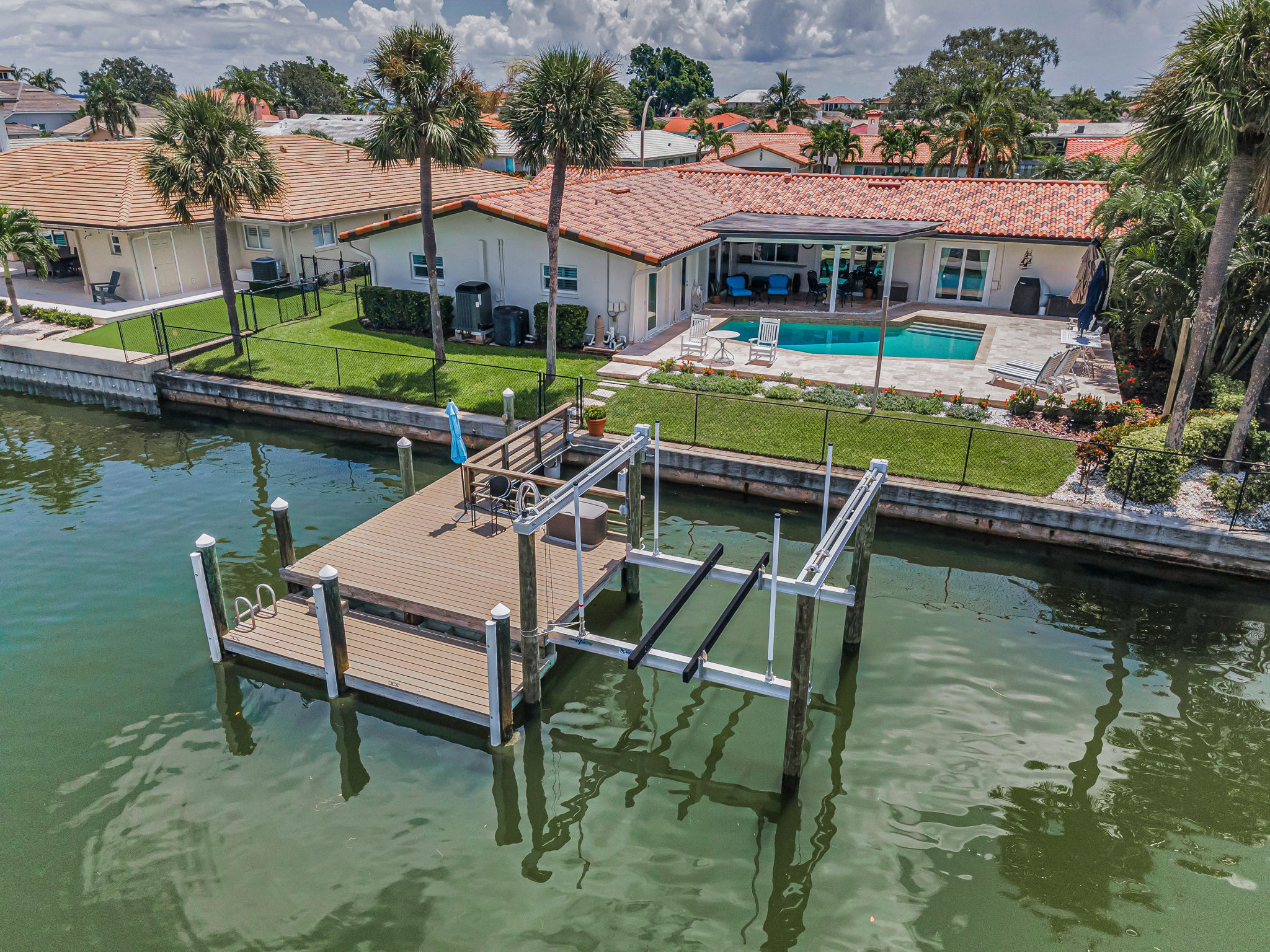 St Petersburg, Florida, 33703, United States, 4 Bedrooms Bedrooms, ,3 BathroomsBathrooms,Residential,For Sale,1978536