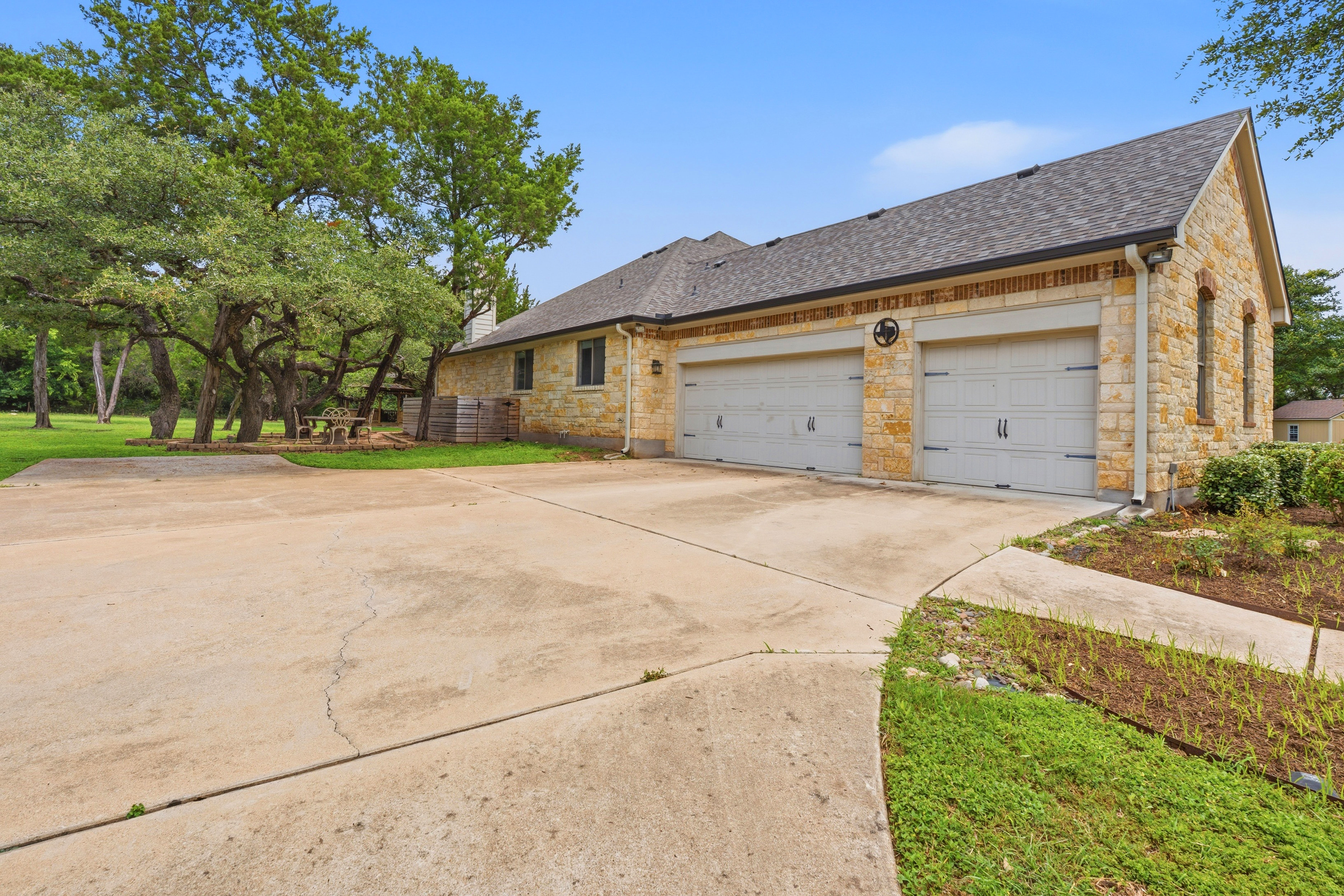  Exceptional Home, Exceptional Setting on 1 Acre - 物件實景