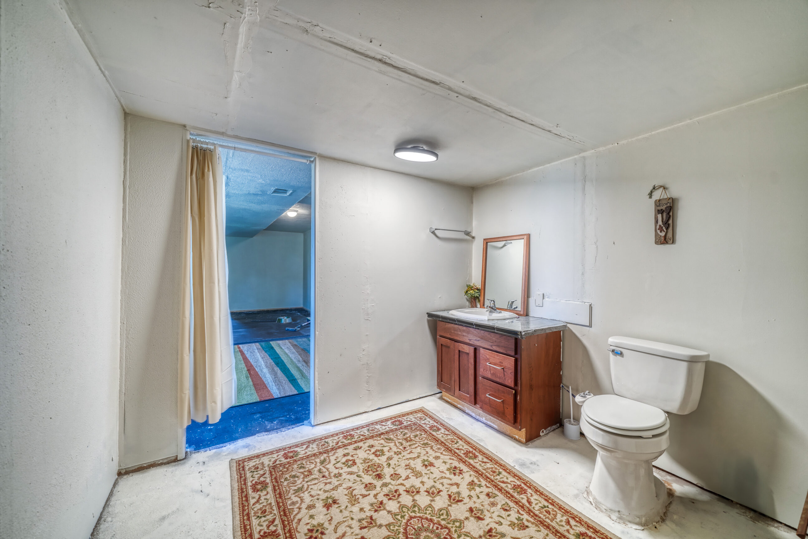 Woodland Park, Colorado, 80863, United States, 3 Bedrooms Bedrooms, ,2 BathroomsBathrooms,Residential,For Sale,1891274