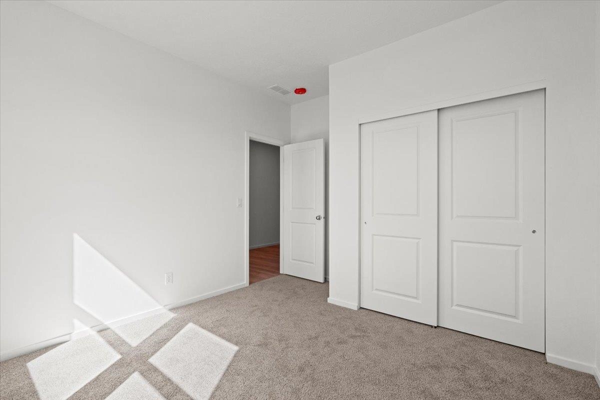Deer Park, Washington, 99006, United States, 3 Bedrooms Bedrooms, ,2 BathroomsBathrooms,Residential,For Sale,1877408