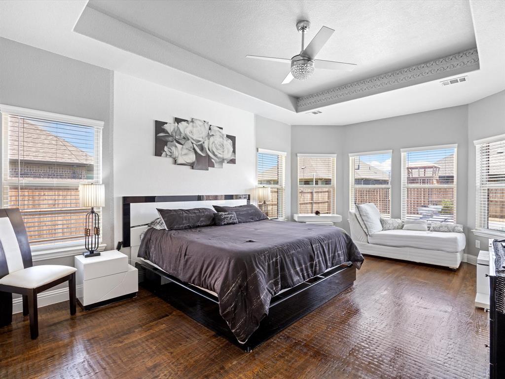 Waxahachie, Texas, 75165, United States, 4 Bedrooms Bedrooms, ,4 BathroomsBathrooms,Residential,For Sale,1978879