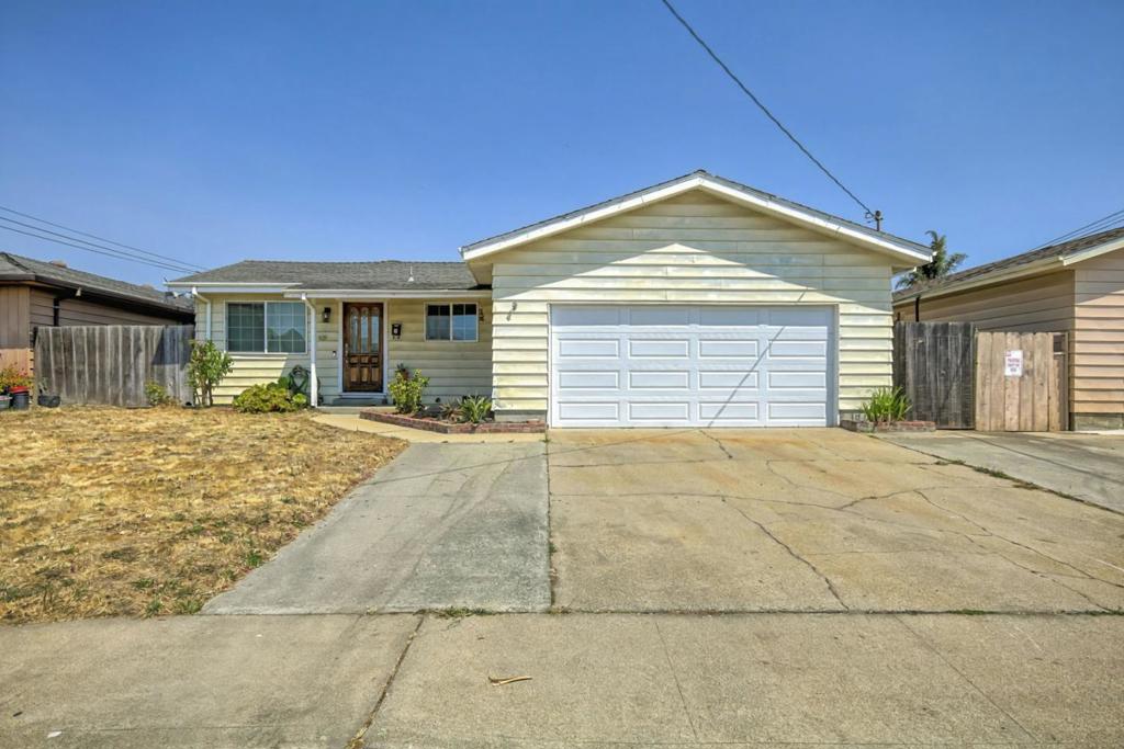Watsonville, California, 95076, United States, 3 Bedrooms Bedrooms, ,2 BathroomsBathrooms,Residential,For Sale,1976006