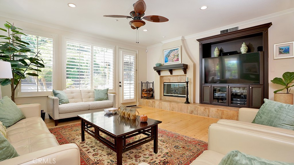 San Clemente, California, 92673, United States, 5 Bedrooms Bedrooms, ,5 BathroomsBathrooms,Residential,For Sale,1991366