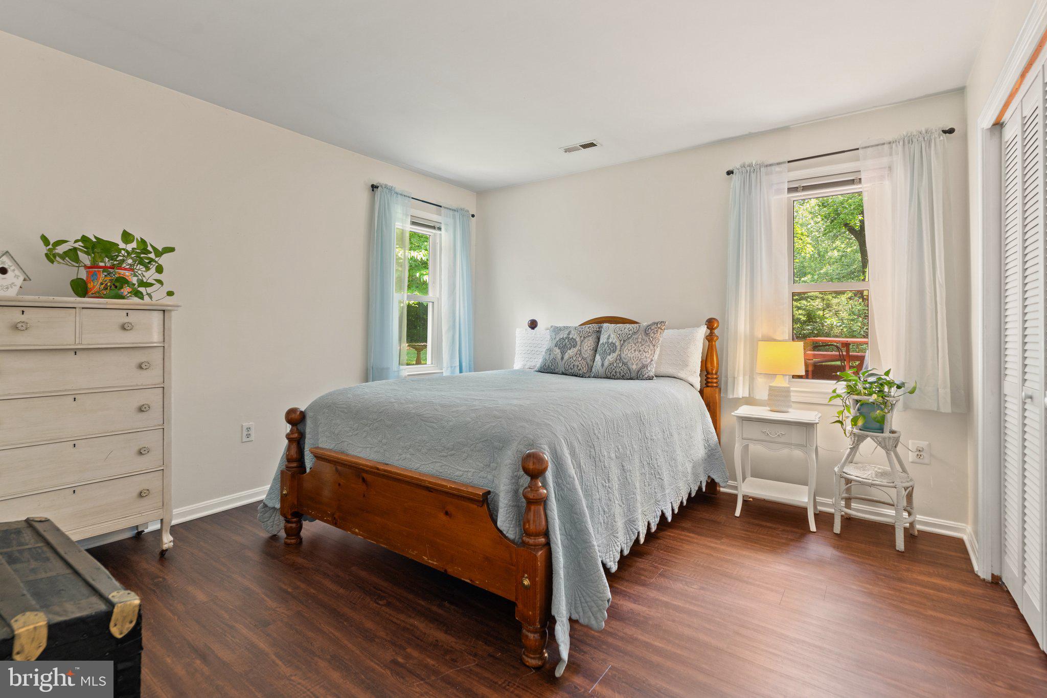 Warrenton, Virginia, 20187, United States, ,Residential,For Sale,1943108
