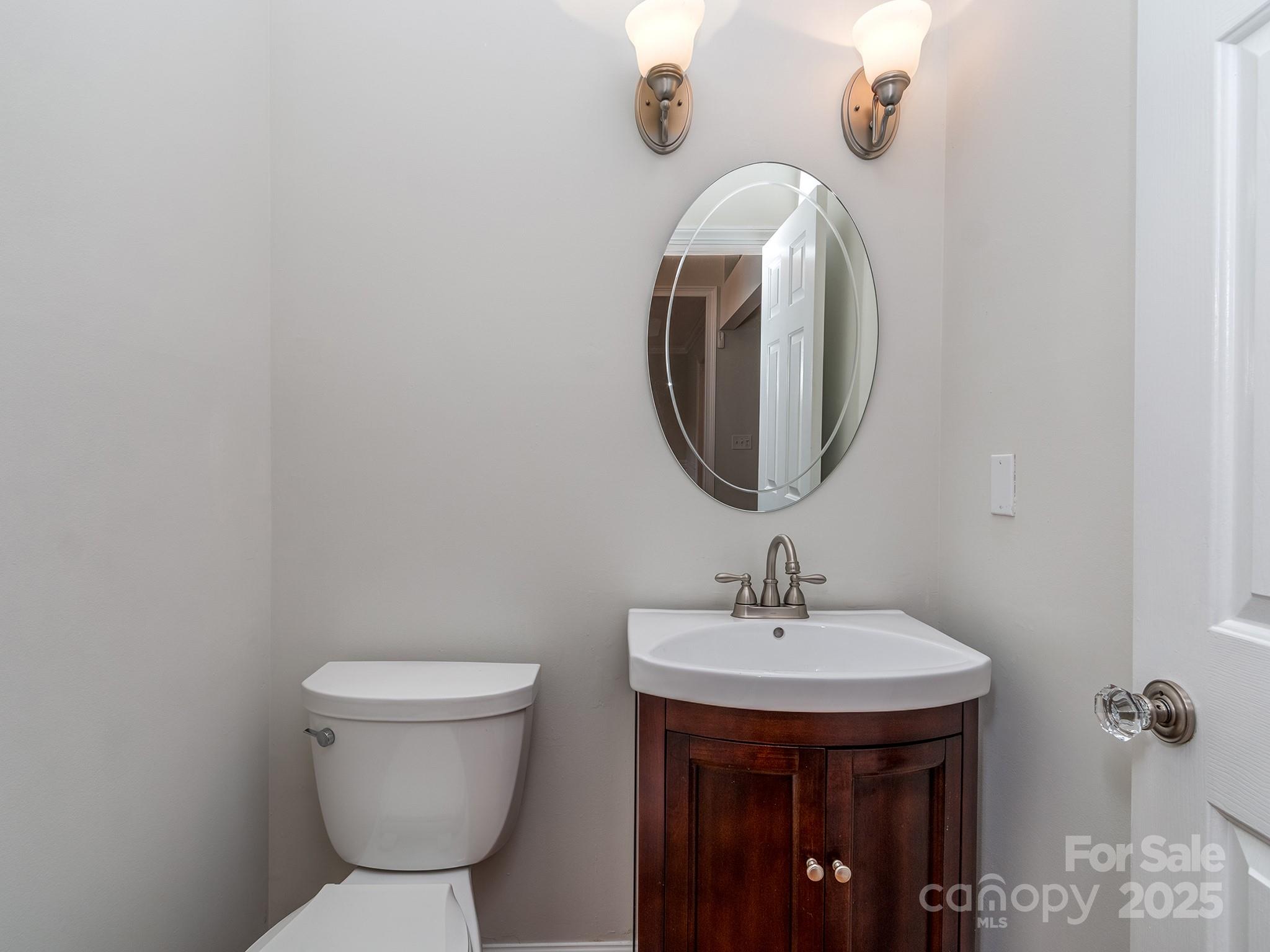 Charlotte, North Carolina, 28270, United States, 4 Bedrooms Bedrooms, ,3 BathroomsBathrooms,Residential,For Sale,1913389
