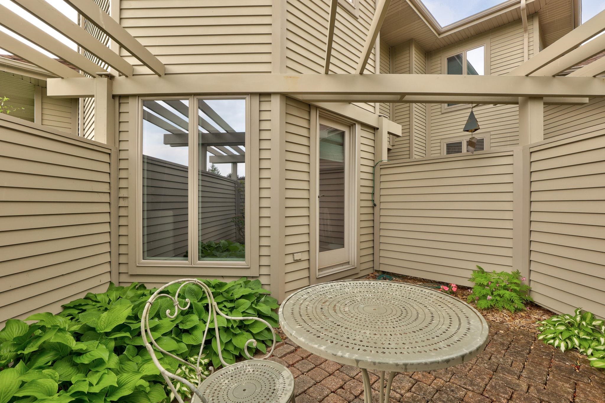 Frankenmuth, Michigan, 48734, United States, 3 Bedrooms Bedrooms, ,4 BathroomsBathrooms,Residential,For Sale,1938182