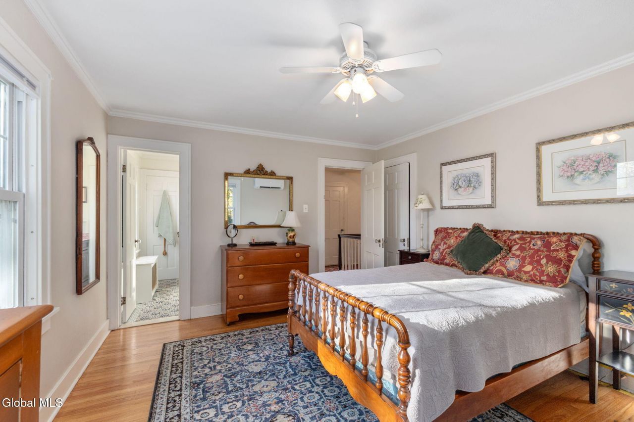 Niskayuna, New York, 12309, United States, 5 Bedrooms Bedrooms, ,3 BathroomsBathrooms,Residential,For Sale,1988361